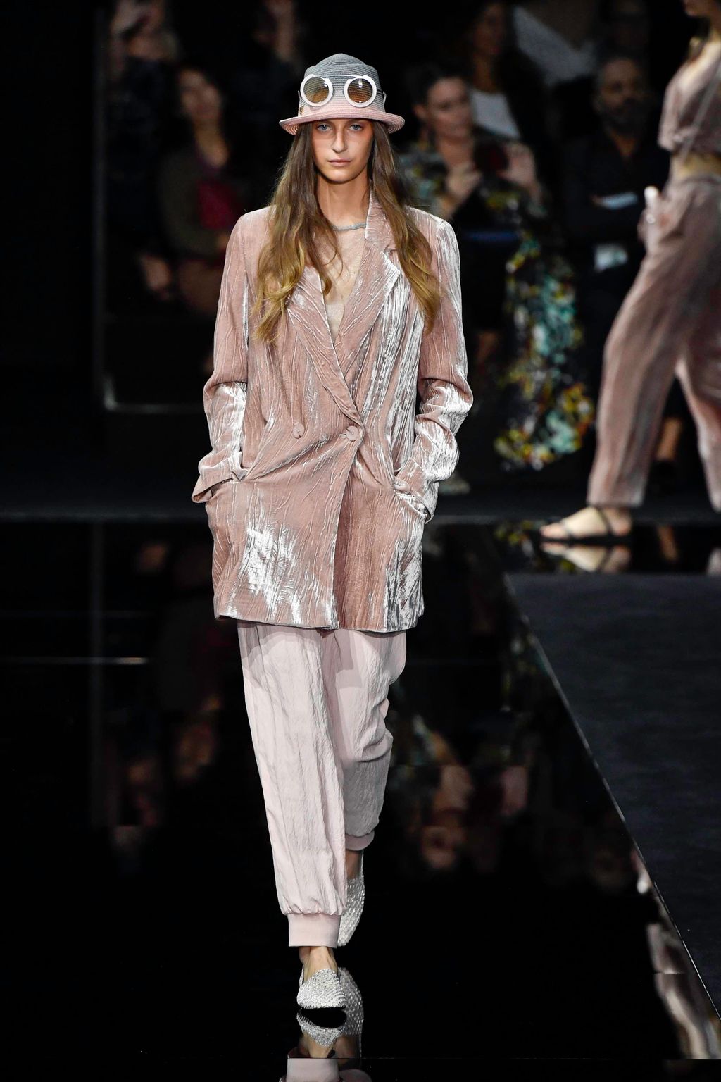 Fashion Week Milan Spring/Summer 2020 look 4 from the Emporio Armani collection womenswear