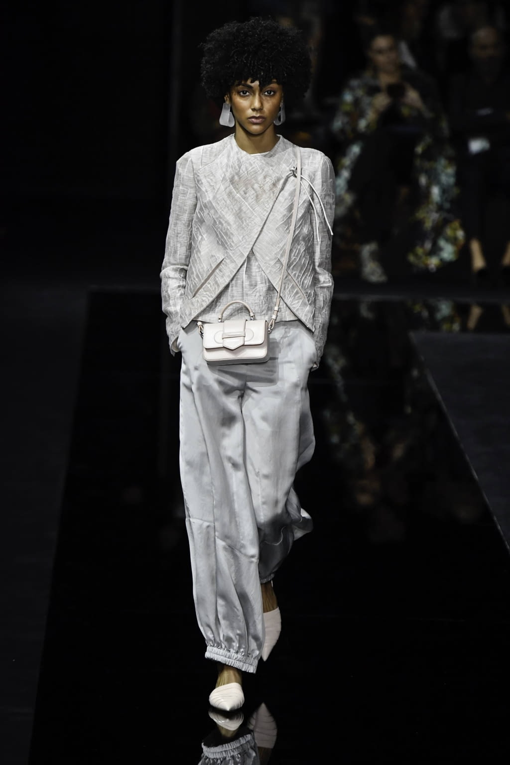 Fashion Week Milan Spring/Summer 2020 look 8 from the Emporio Armani collection 女装