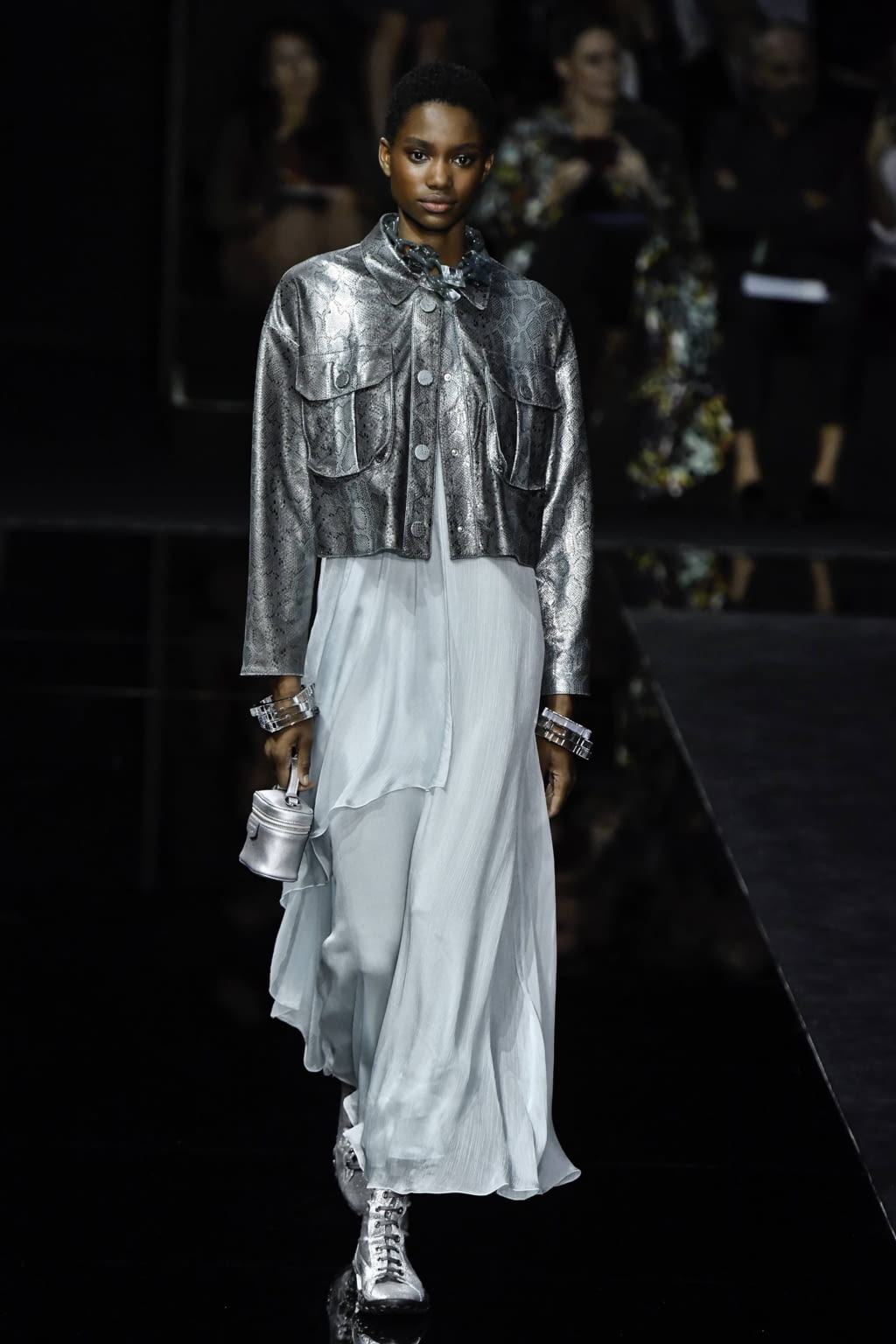 Fashion Week Milan Spring/Summer 2020 look 37 from the Emporio Armani collection 女装