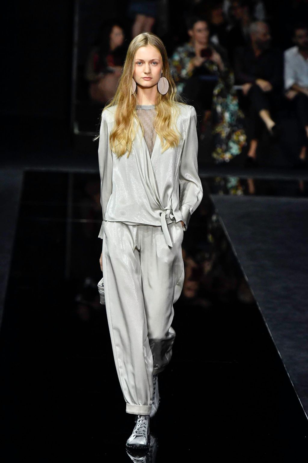 Fashion Week Milan Spring/Summer 2020 look 48 from the Emporio Armani collection 女装