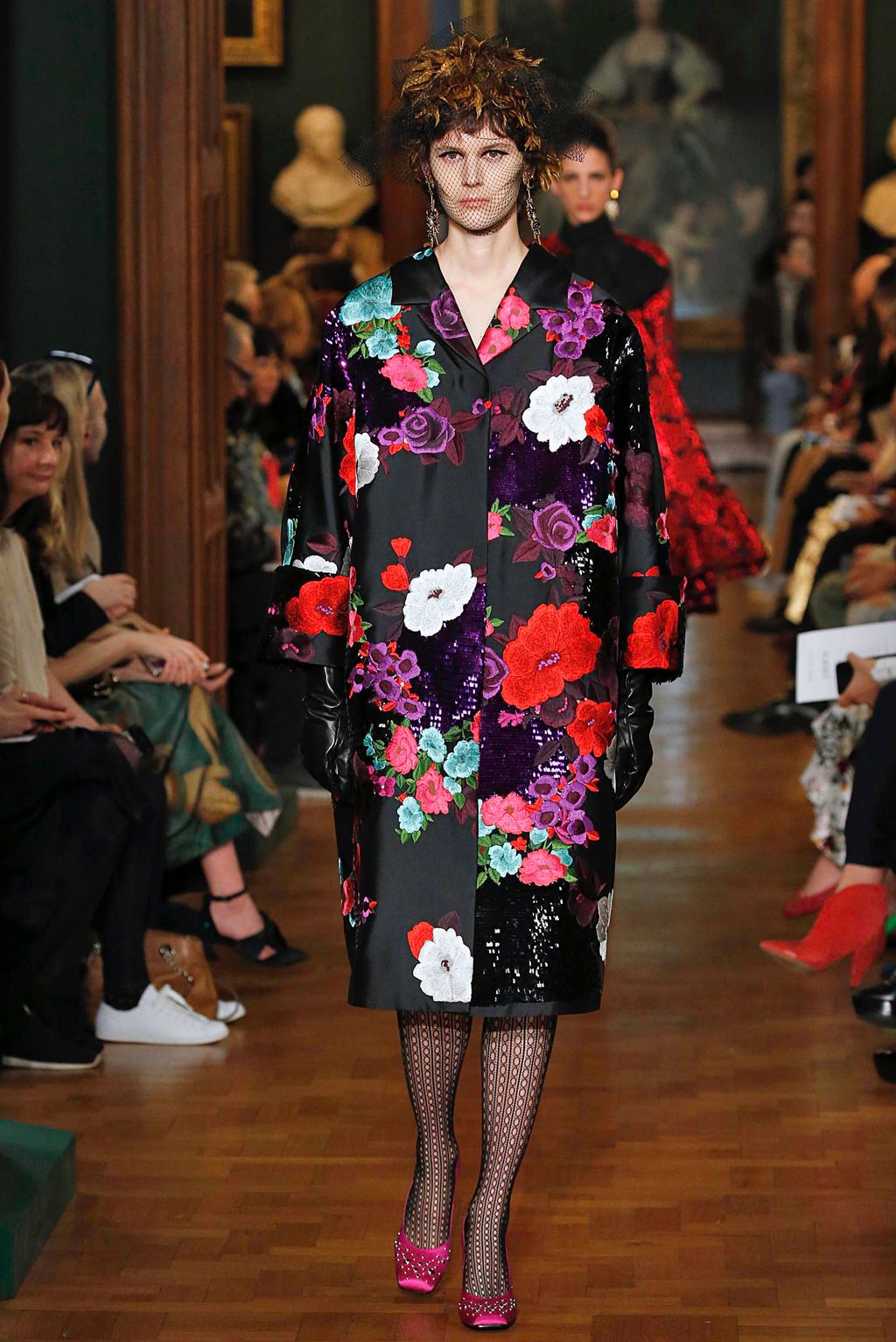 Fashion Week London Fall/Winter 2019 look 42 from the Erdem collection 女装