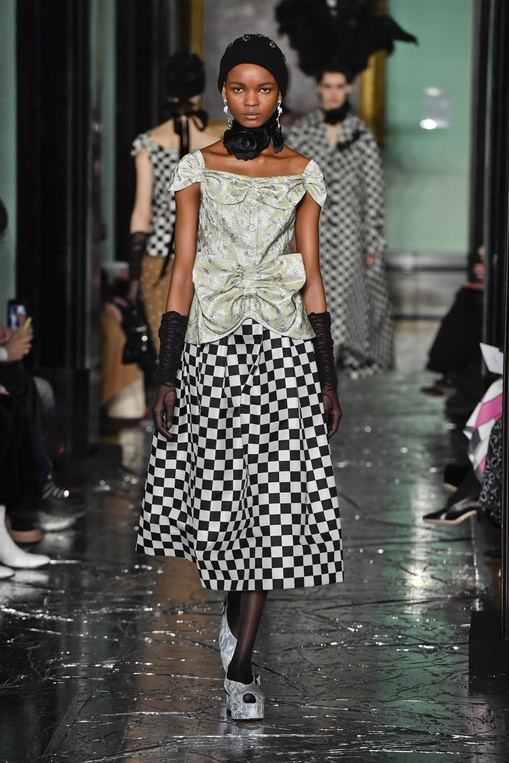 Fashion Week London Fall/Winter 2020 look 8 de la collection Erdem womenswear