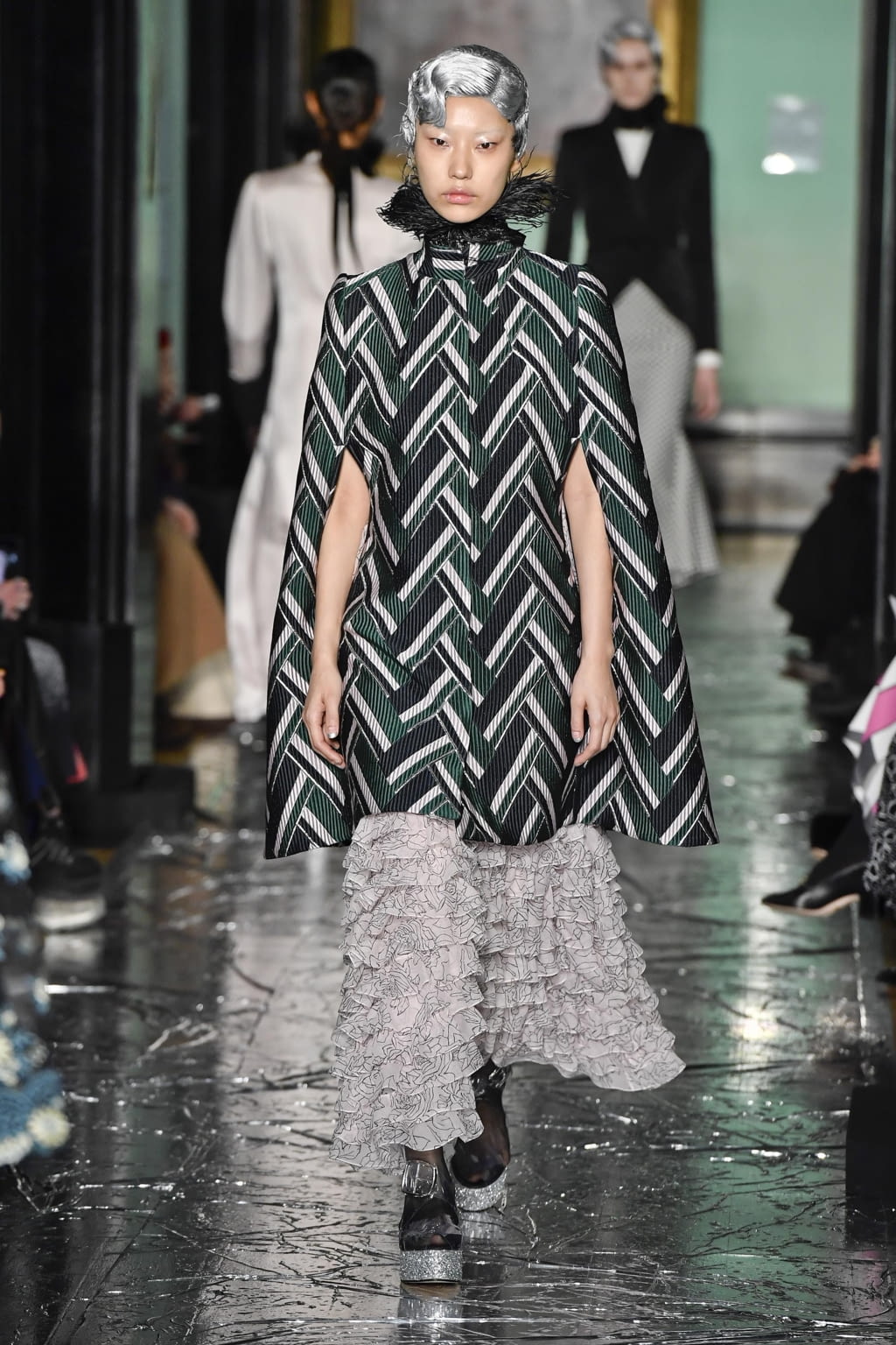 Fashion Week London Fall/Winter 2020 look 19 de la collection Erdem womenswear