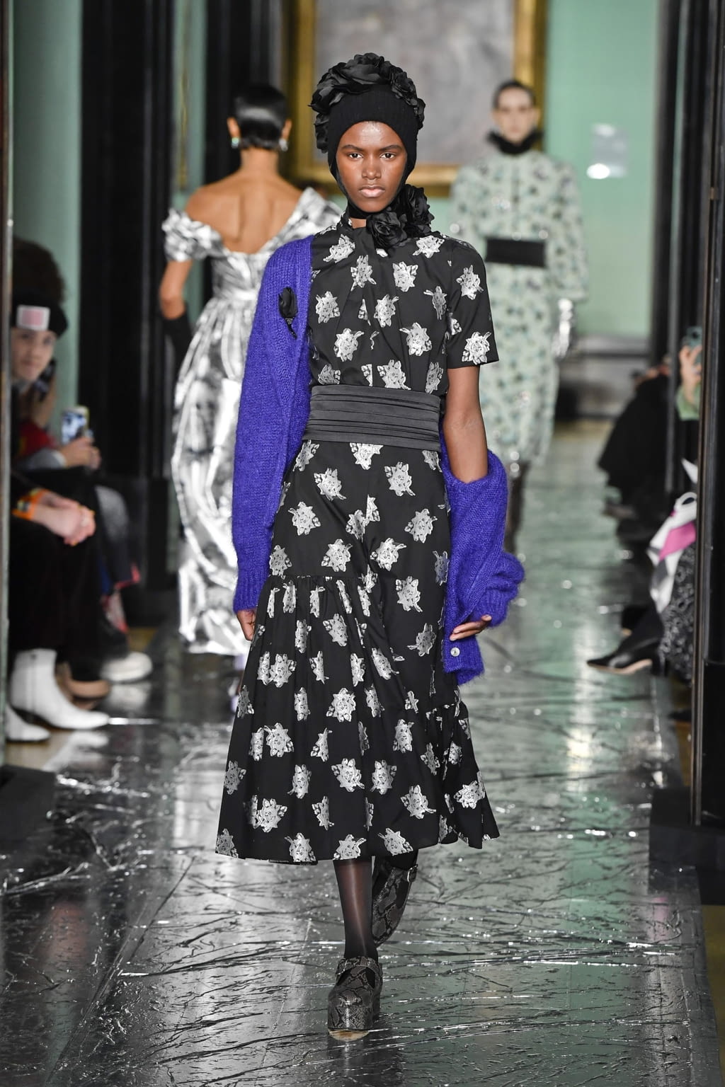 Fashion Week London Fall/Winter 2020 look 31 from the Erdem collection womenswear