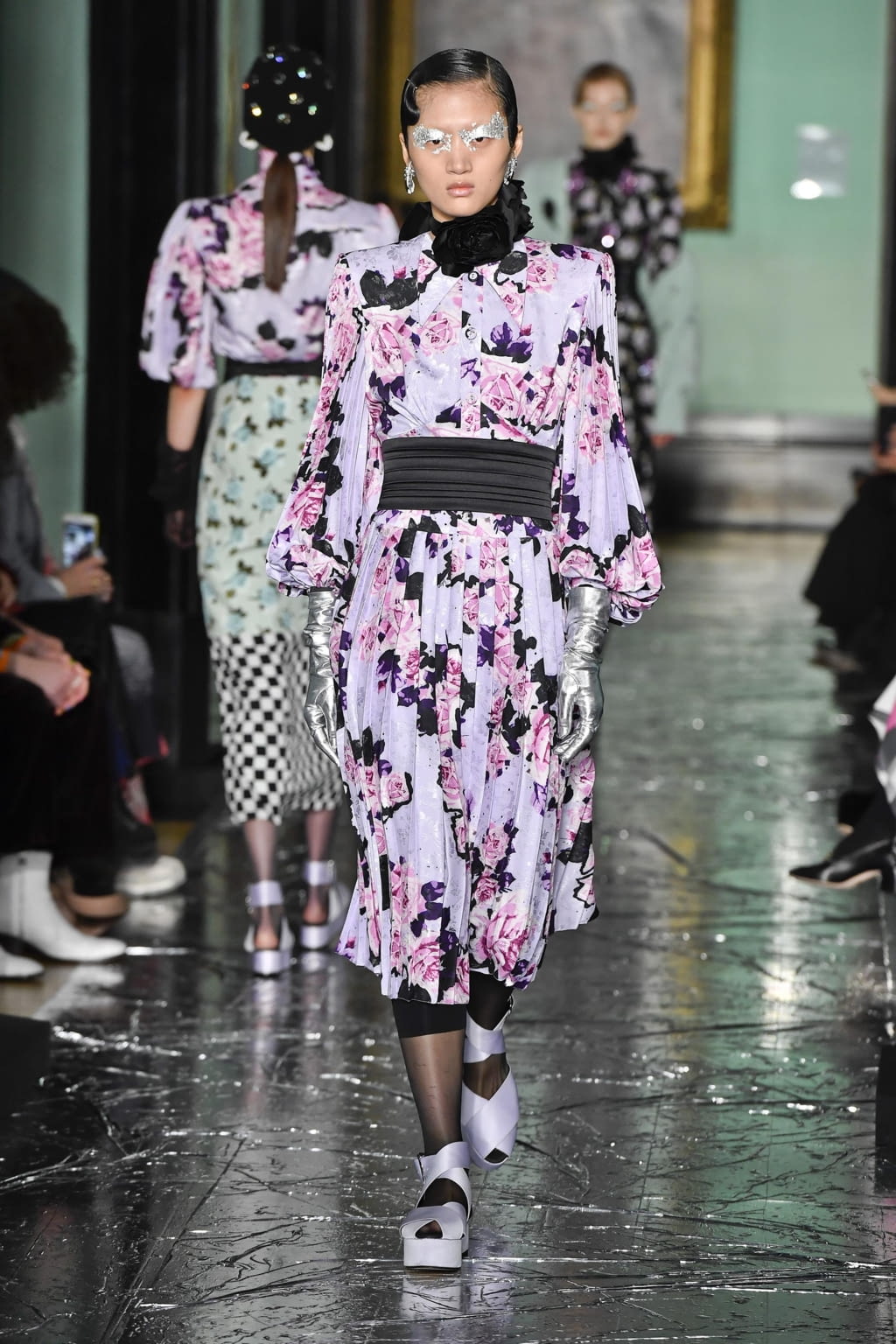 Fashion Week London Fall/Winter 2020 look 36 de la collection Erdem womenswear