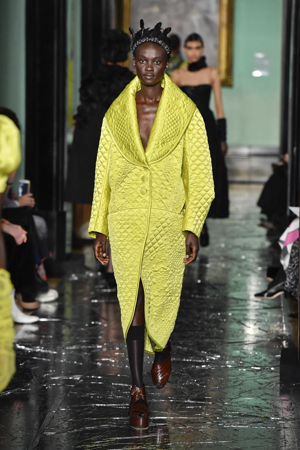 Fashion Week London Fall/Winter 2020 look 41 from the Erdem collection womenswear