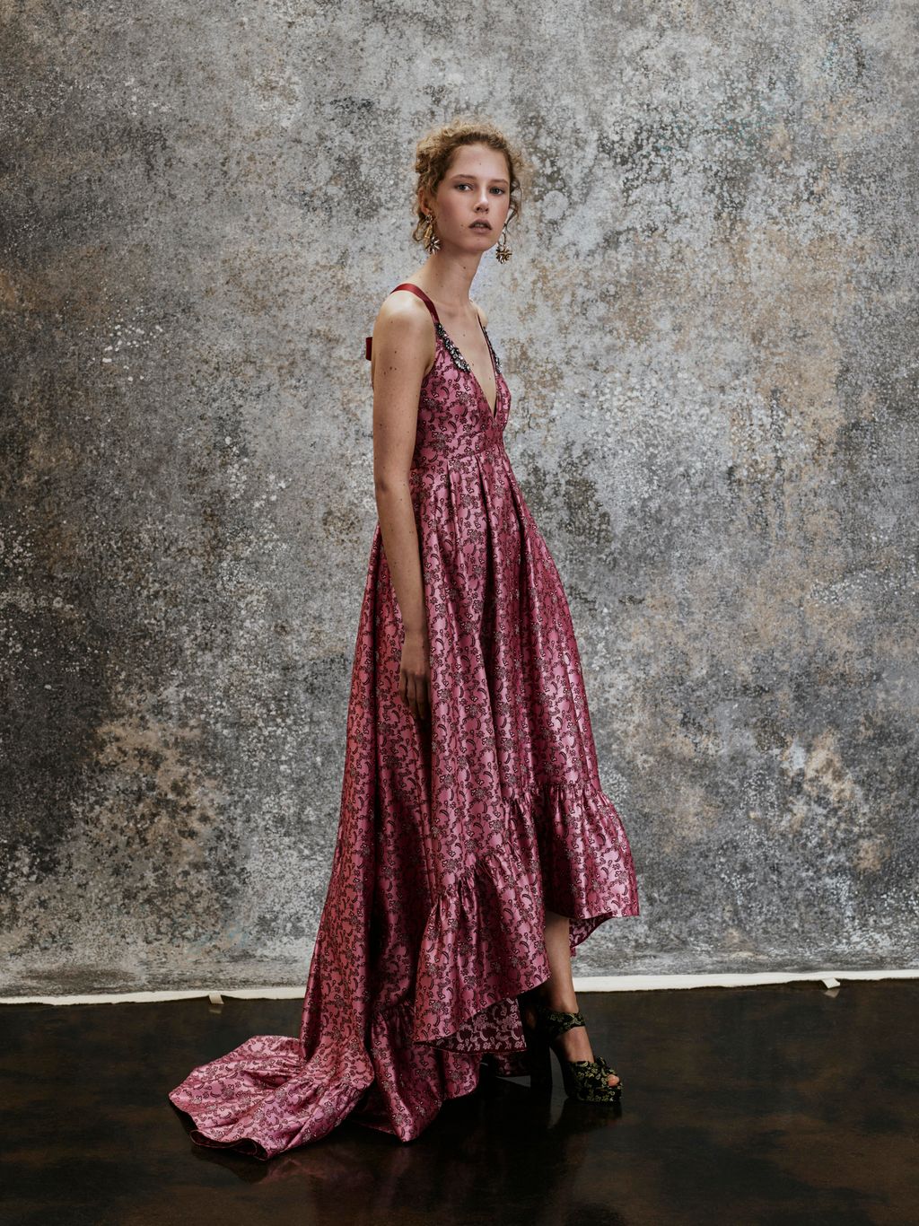 Fashion Week London Pre-Fall 2017 look 5 from the Erdem collection womenswear