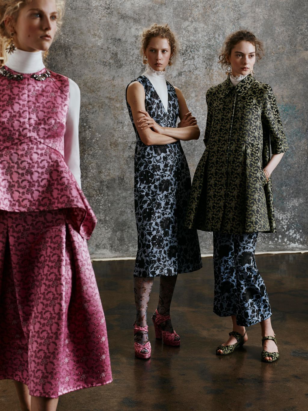 Fashion Week London Pre-Fall 2017 look 6 from the Erdem collection 女装