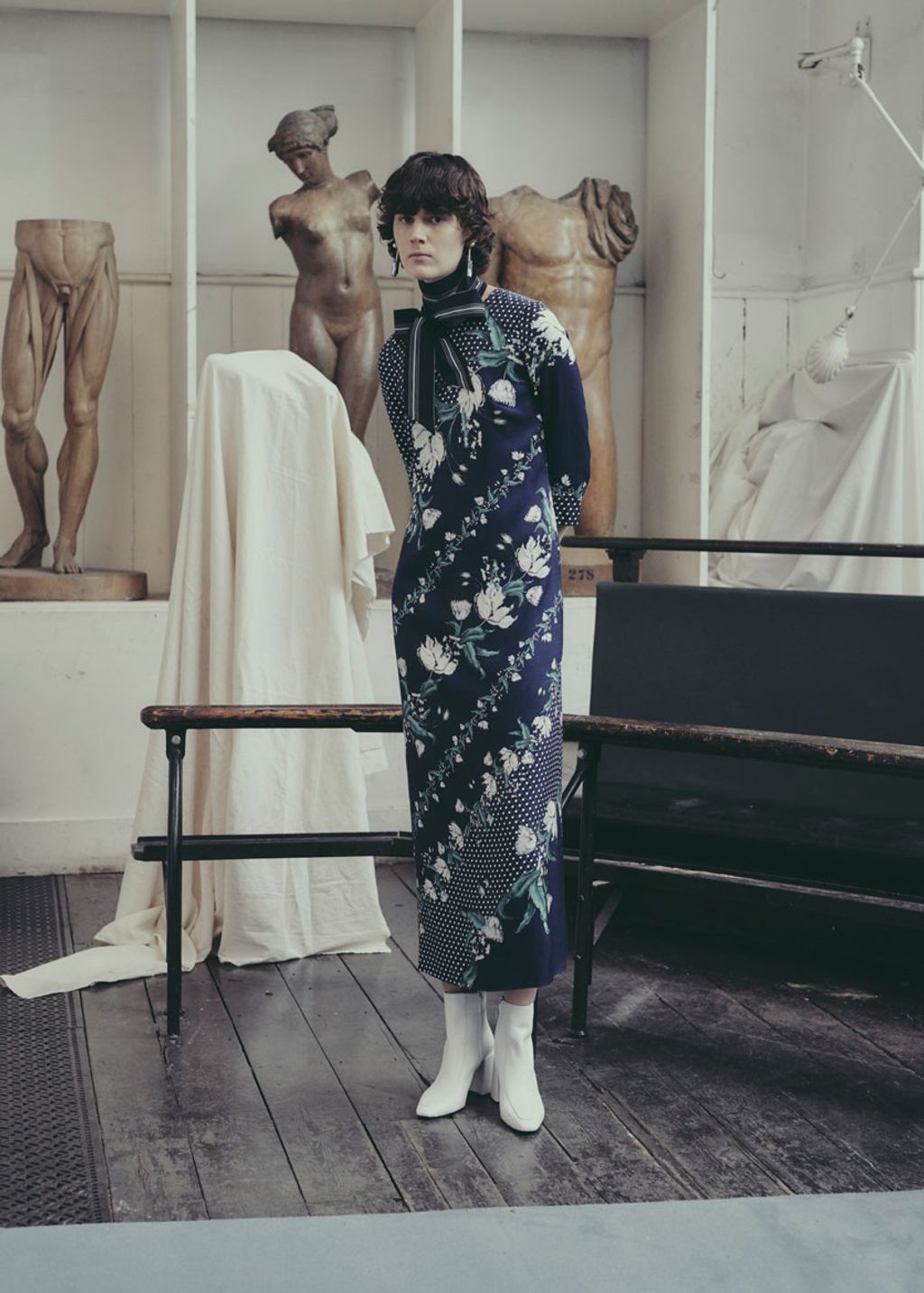 Fashion Week London Pre-Fall 2019 look 5 from the Erdem collection 女装