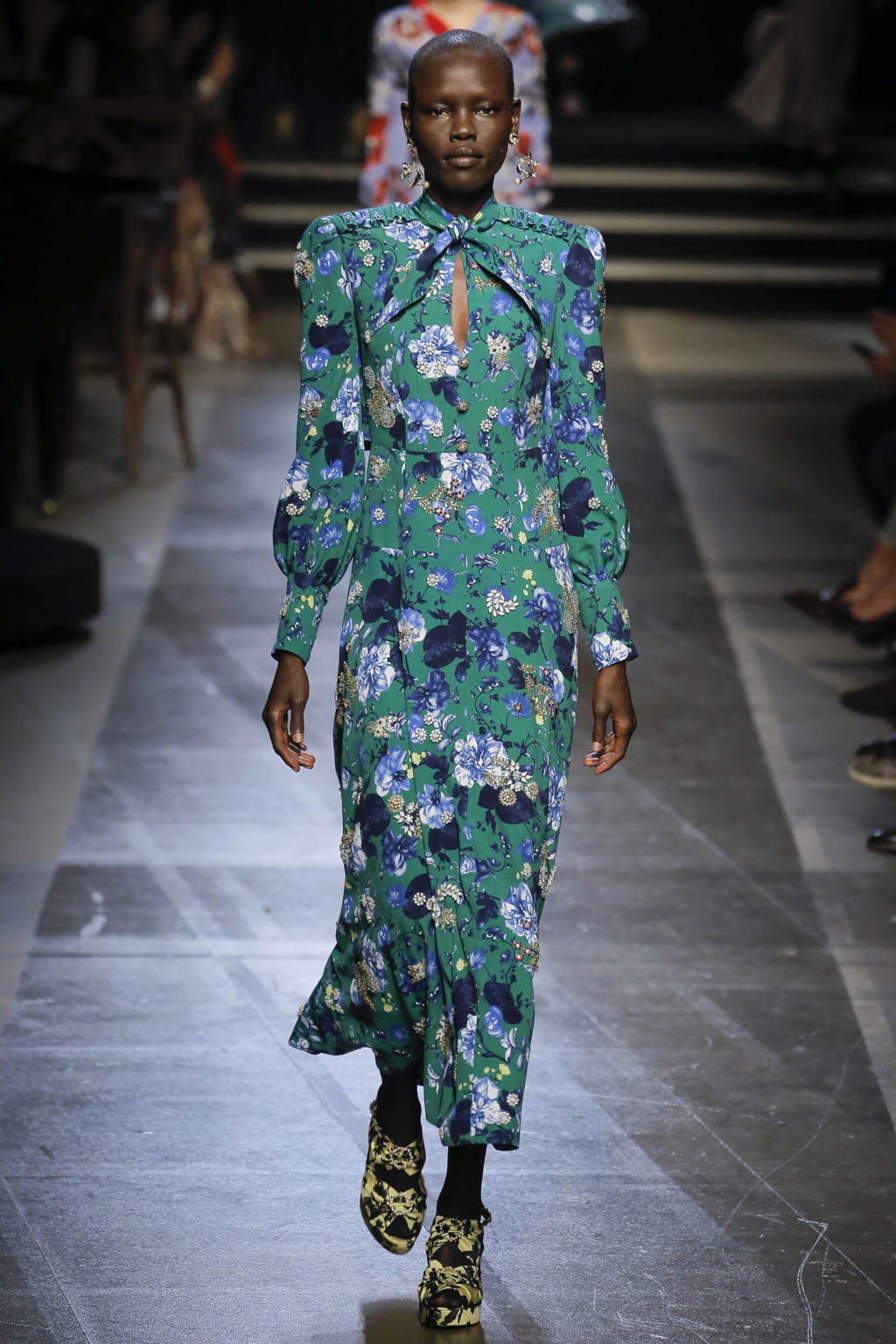 Fashion Week London Spring/Summer 2018 look 24 from the Erdem collection womenswear