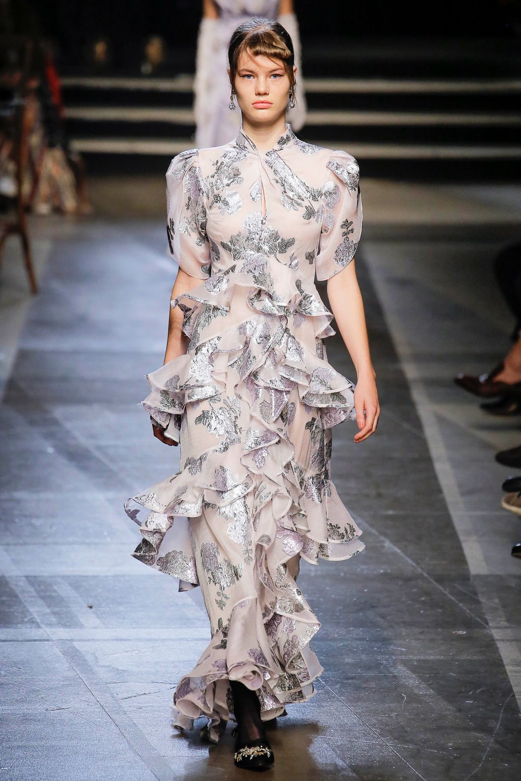 Fashion Week London Spring/Summer 2018 look 43 from the Erdem collection womenswear