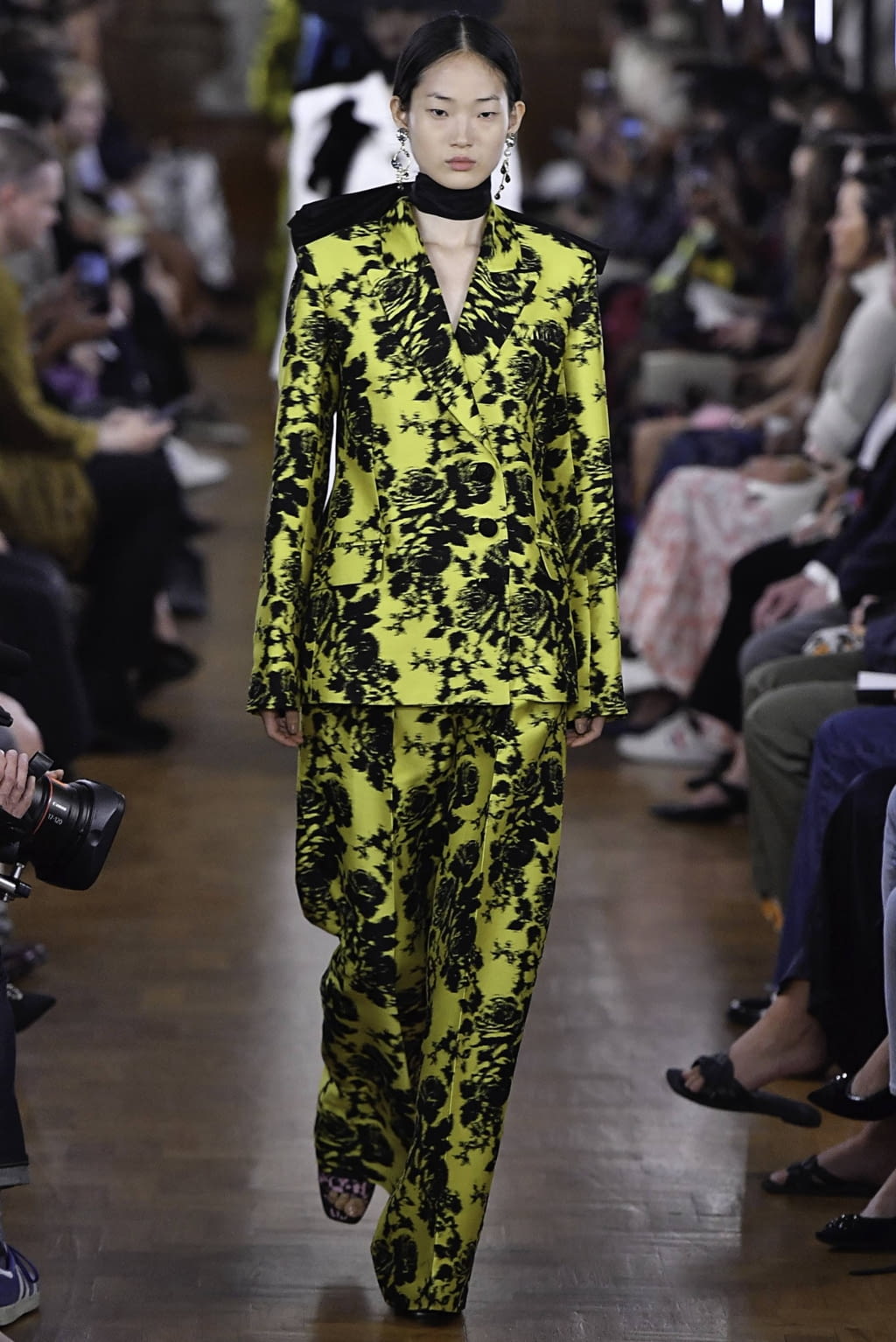 Fashion Week London Spring/Summer 2019 look 11 from the Erdem collection womenswear