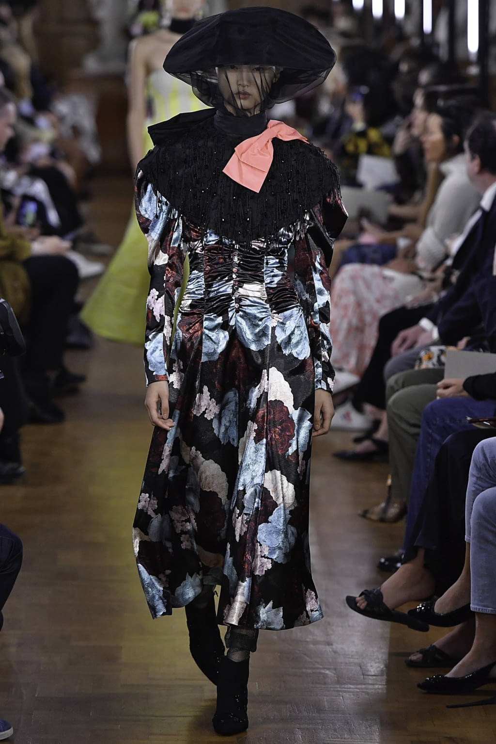 Fashion Week London Spring/Summer 2019 look 28 from the Erdem collection womenswear
