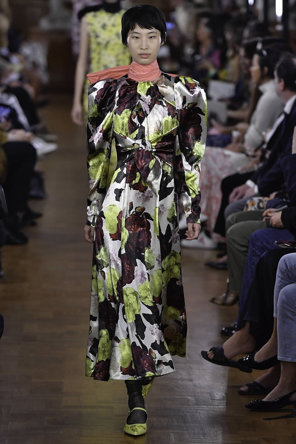 Fashion Week London Spring/Summer 2019 look 30 de la collection Erdem womenswear