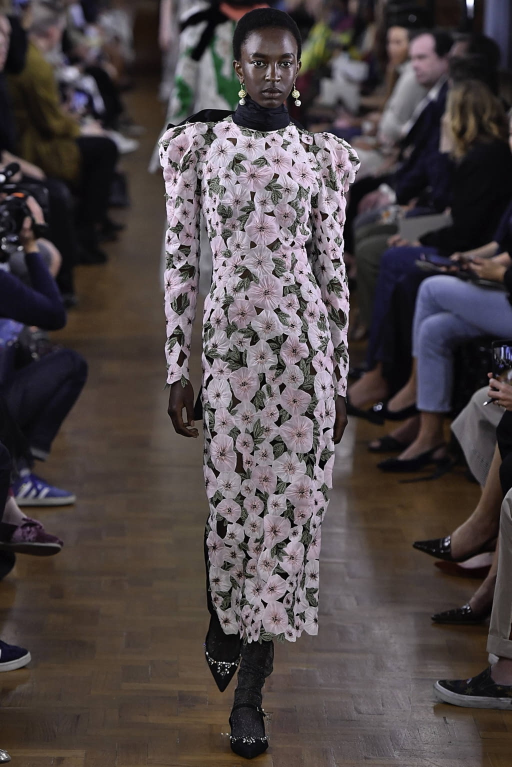 Fashion Week London Spring/Summer 2019 look 32 from the Erdem collection womenswear