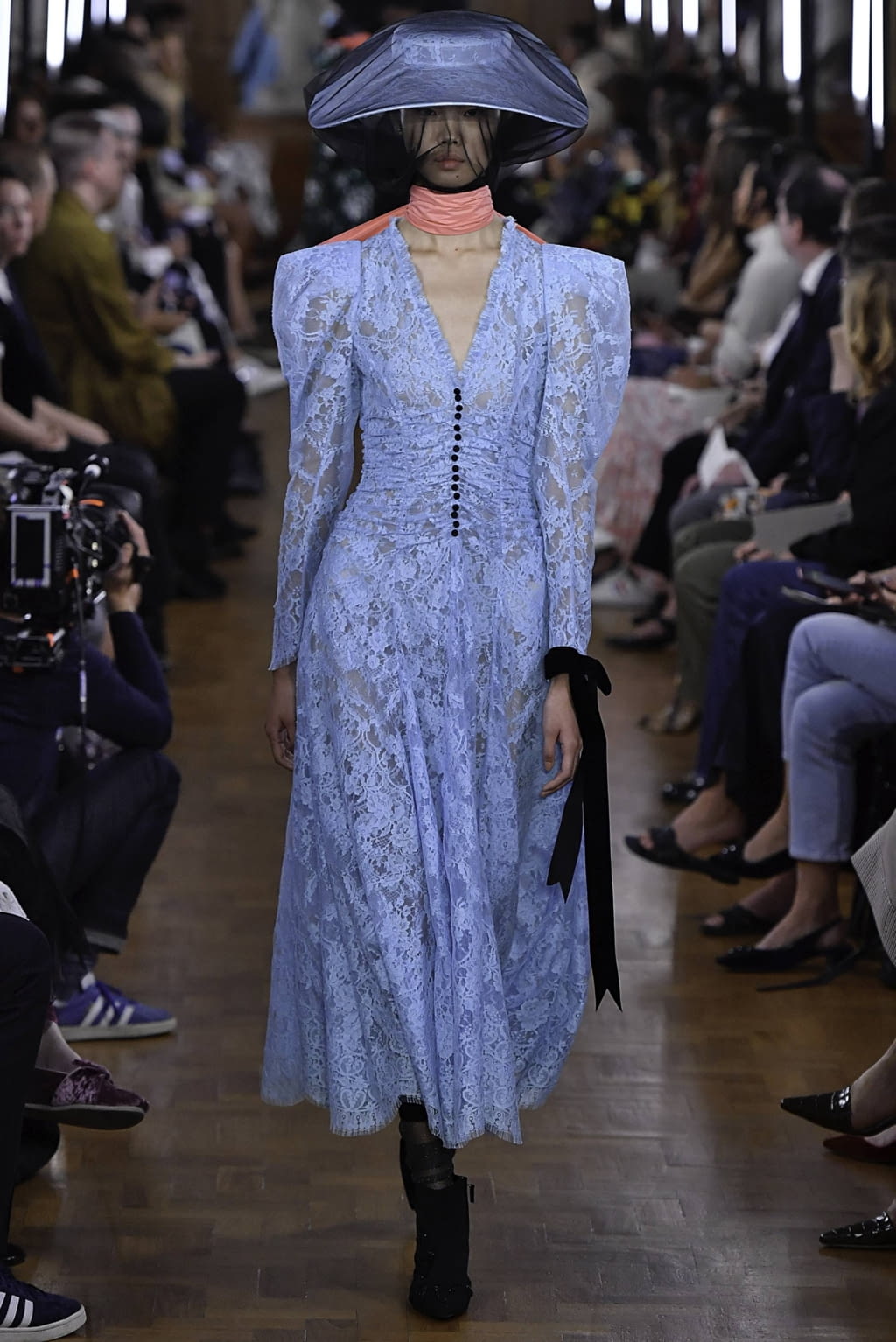 Fashion Week London Spring/Summer 2019 look 37 from the Erdem collection womenswear