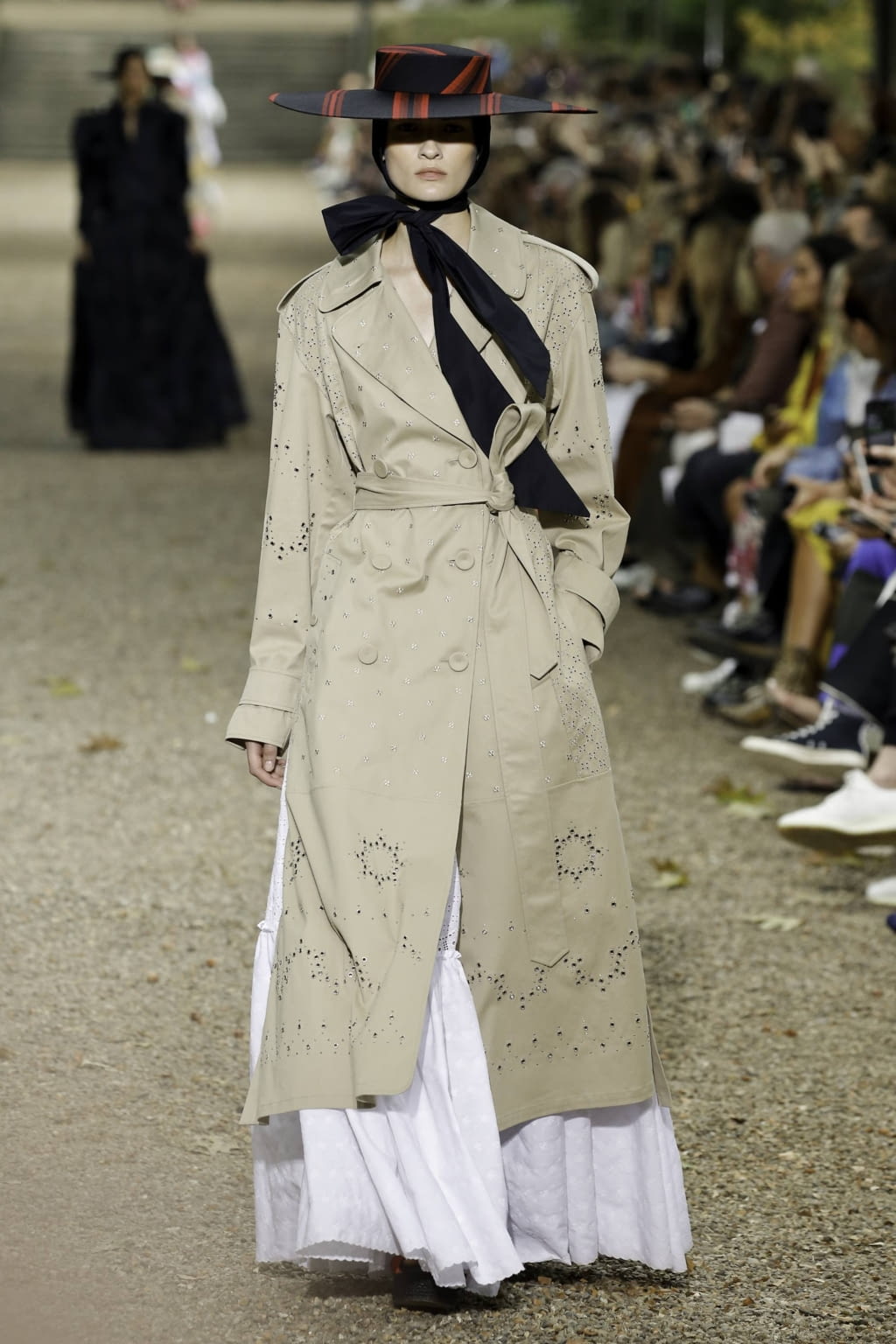 Fashion Week London Spring/Summer 2020 look 3 de la collection Erdem womenswear
