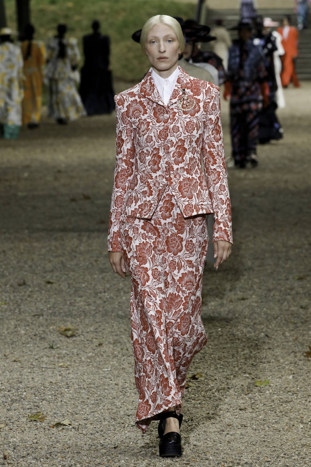 Fashion Week London Spring/Summer 2020 look 14 from the Erdem collection 女装