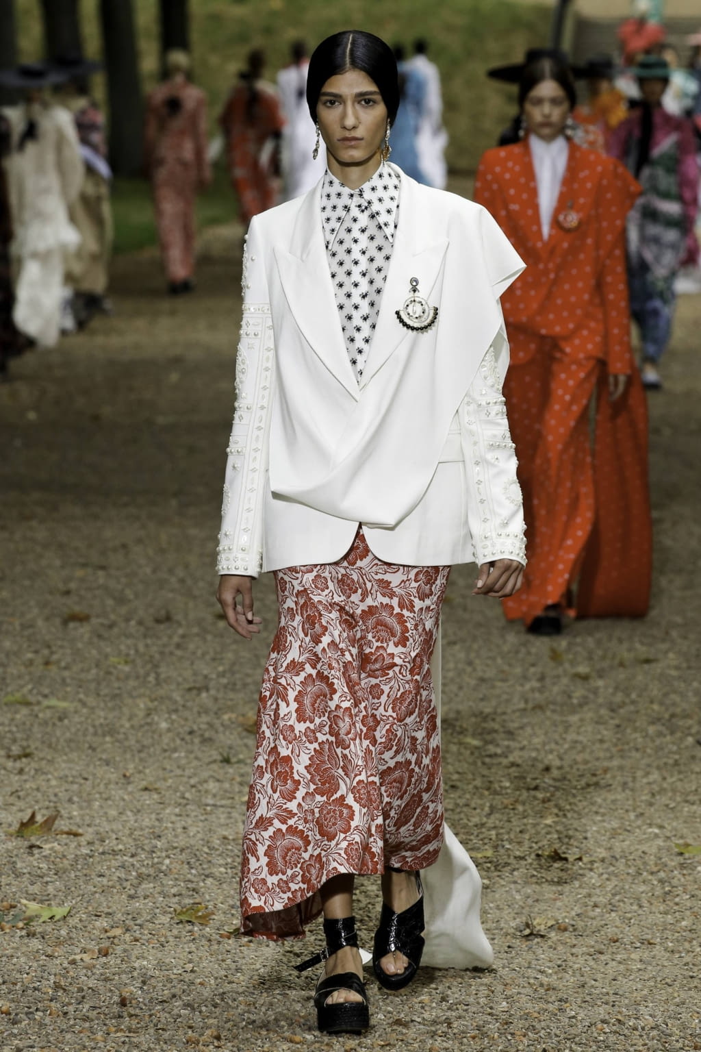 Fashion Week London Spring/Summer 2020 look 22 from the Erdem collection 女装