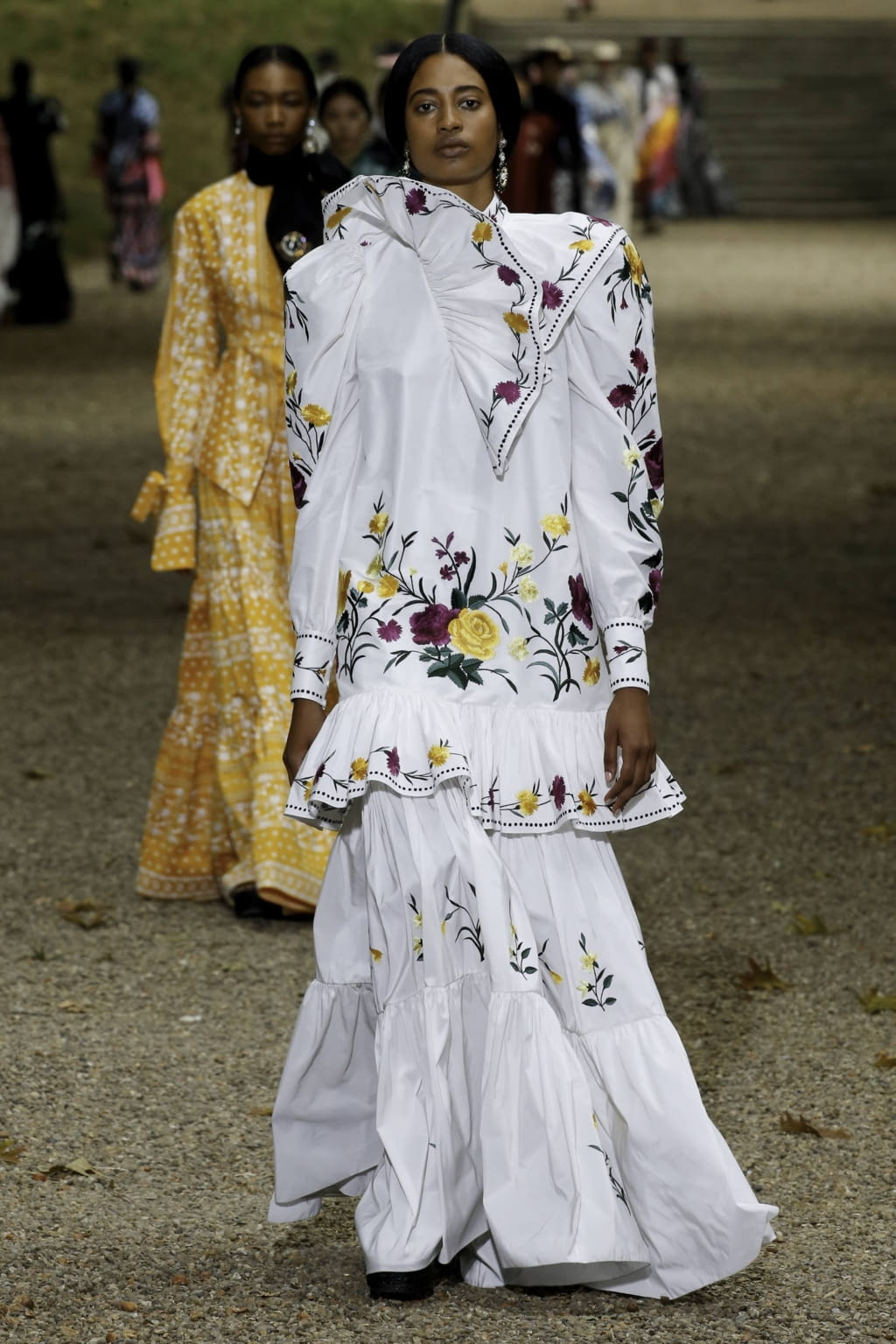 Fashion Week London Spring/Summer 2020 look 27 from the Erdem collection womenswear