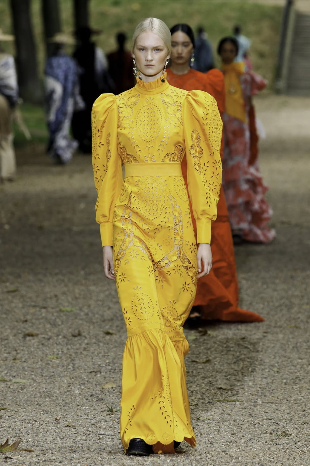 Fashion Week London Spring/Summer 2020 look 40 de la collection Erdem womenswear