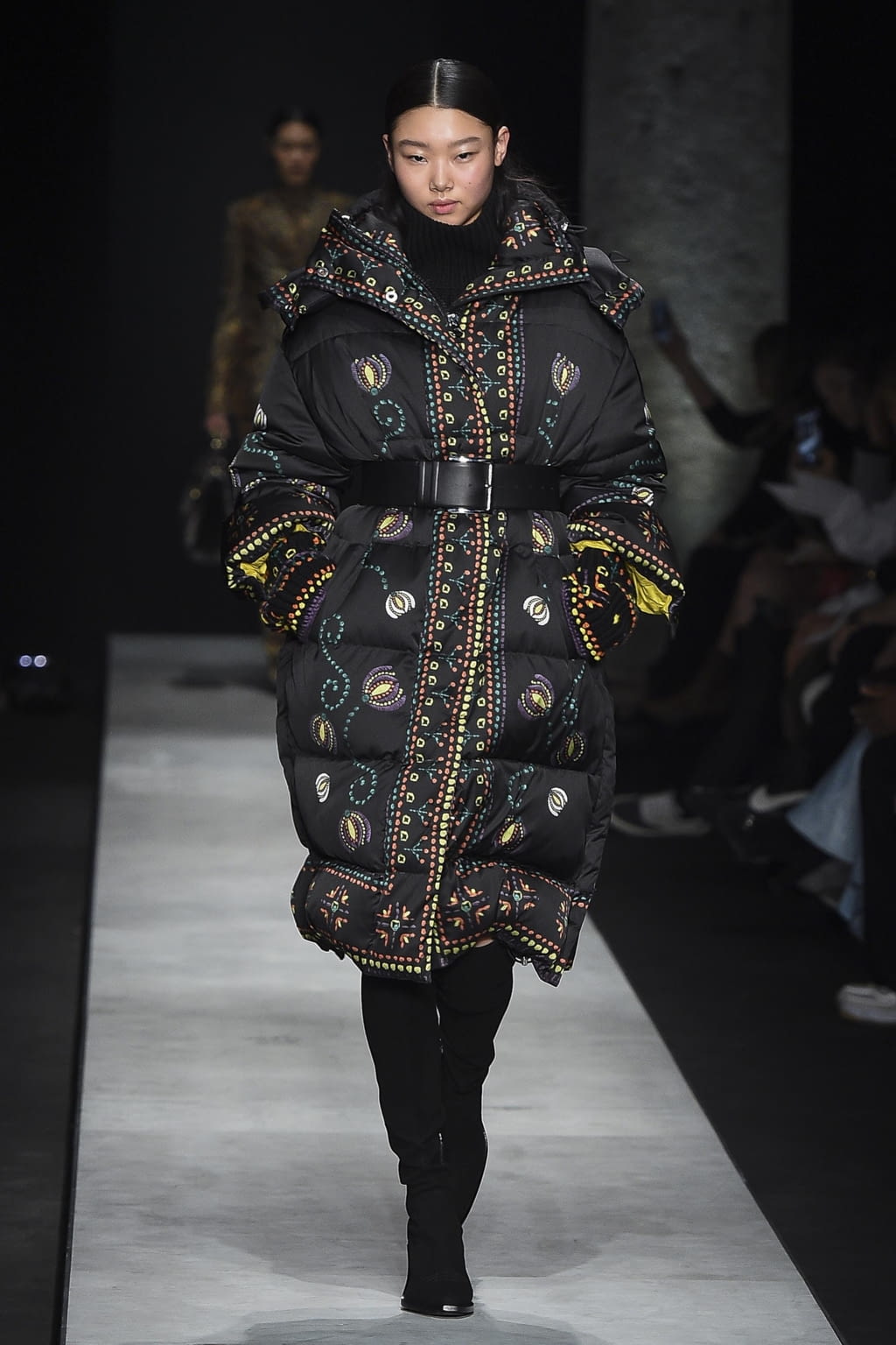Fashion Week Milan Fall/Winter 2020 look 32 from the Ermanno Scervino collection 女装
