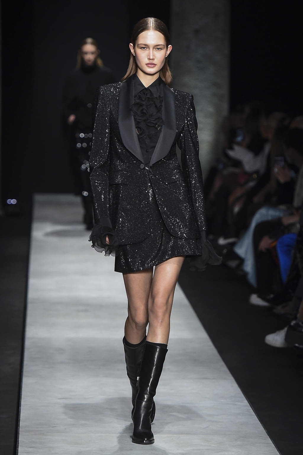 Fashion Week Milan Fall/Winter 2020 look 41 from the Ermanno Scervino collection 女装