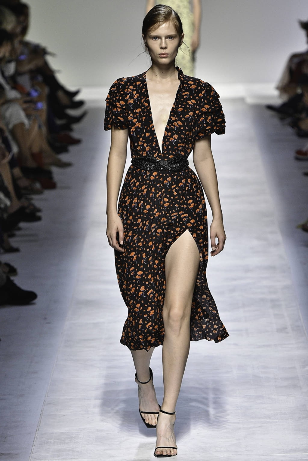 Fashion Week Milan Spring/Summer 2019 look 12 from the Ermanno Scervino collection womenswear