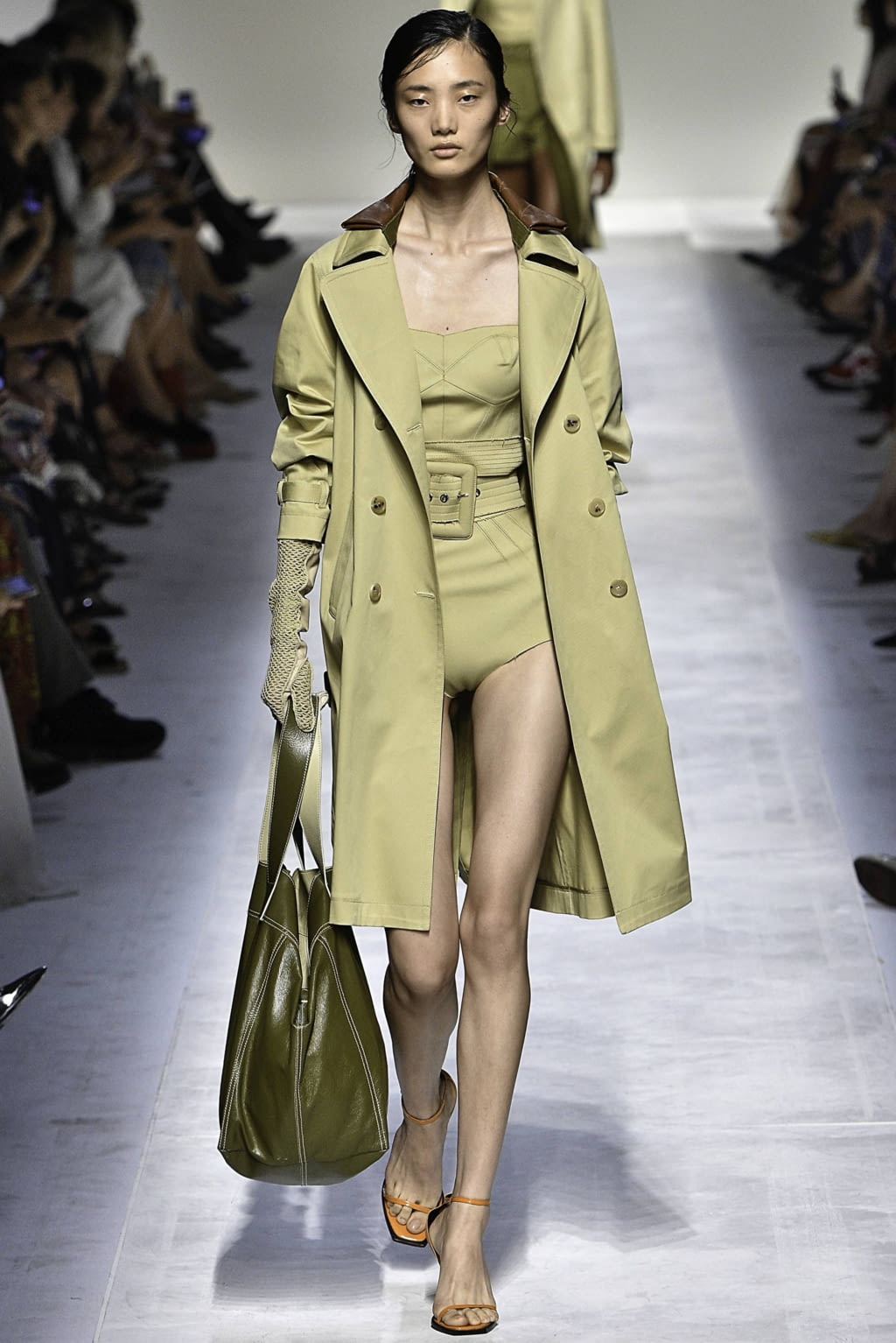 Fashion Week Milan Spring/Summer 2019 look 42 from the Ermanno Scervino collection womenswear