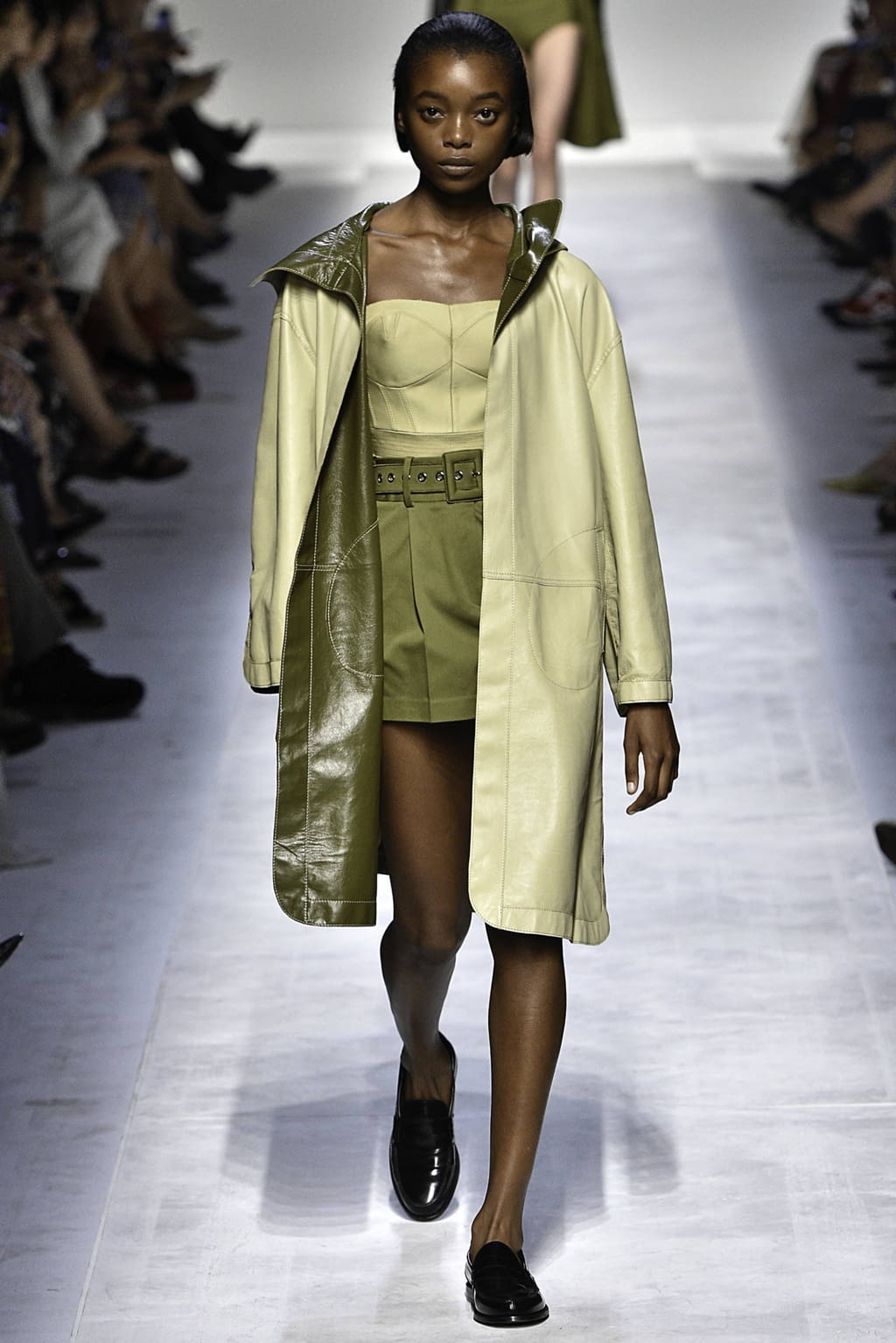 Fashion Week Milan Spring/Summer 2019 look 43 de la collection Ermanno Scervino womenswear