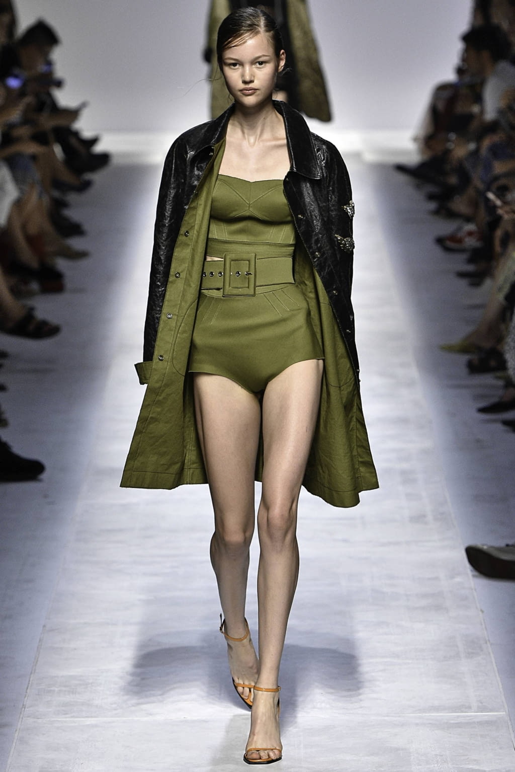 Fashion Week Milan Spring/Summer 2019 look 44 de la collection Ermanno Scervino womenswear