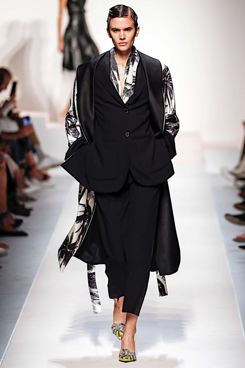 Fashion Week Milan Spring/Summer 2020 look 20 from the Ermanno Scervino collection 女装