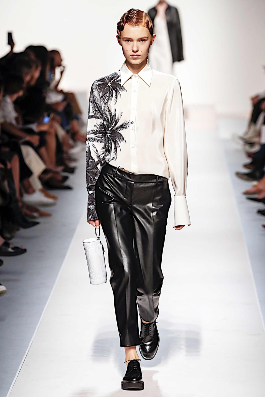 Fashion Week Milan Spring/Summer 2020 look 22 from the Ermanno Scervino collection womenswear
