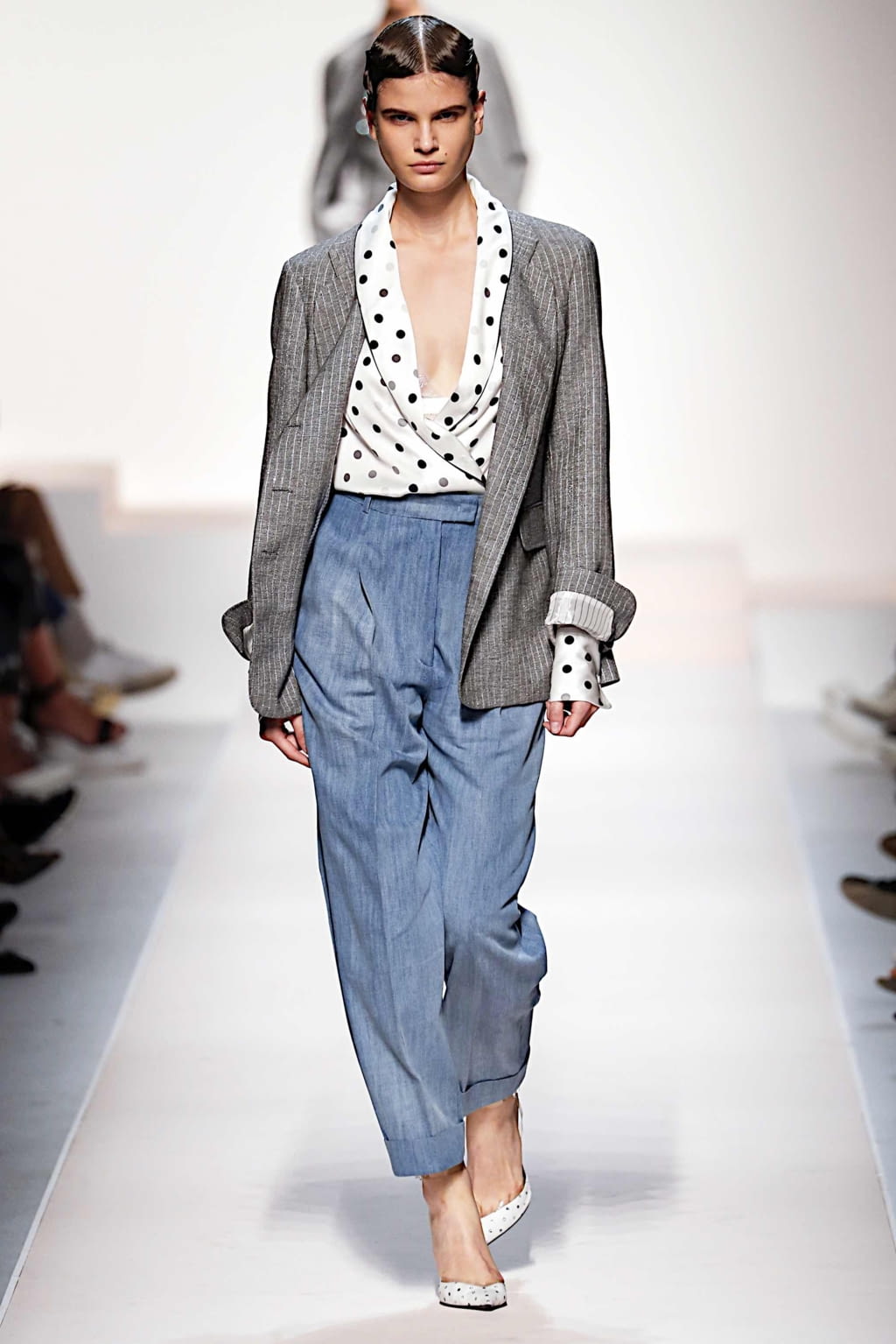 Fashion Week Milan Spring/Summer 2020 look 24 from the Ermanno Scervino collection womenswear