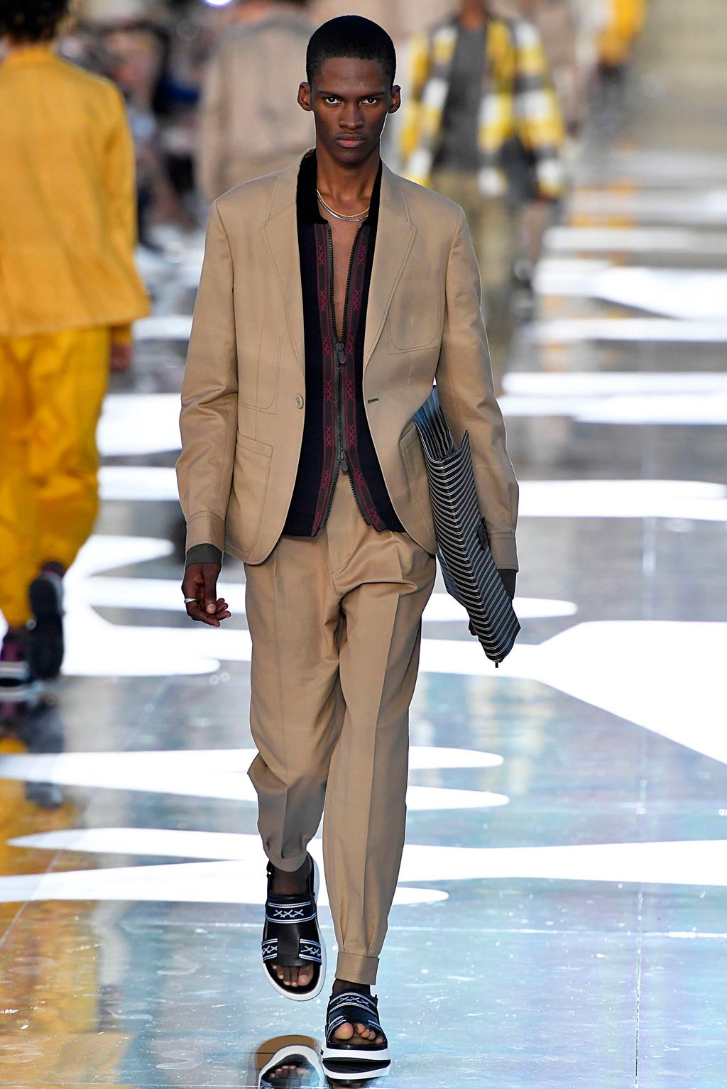 Fashion Week Milan Spring/Summer 2019 look 19 from the ZEGNA collection menswear