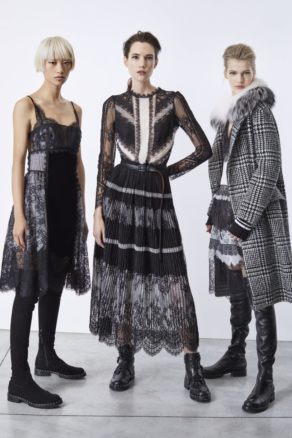 Fashion Week Milan Pre-Fall 2018 look 22 de la collection Ermanno Scervino womenswear