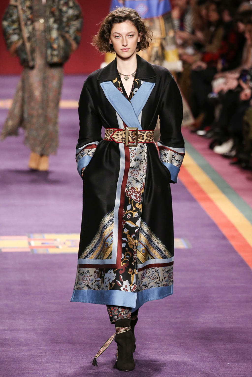 Fashion Week Milan Fall/Winter 2017 look 23 from the Etro collection 女装