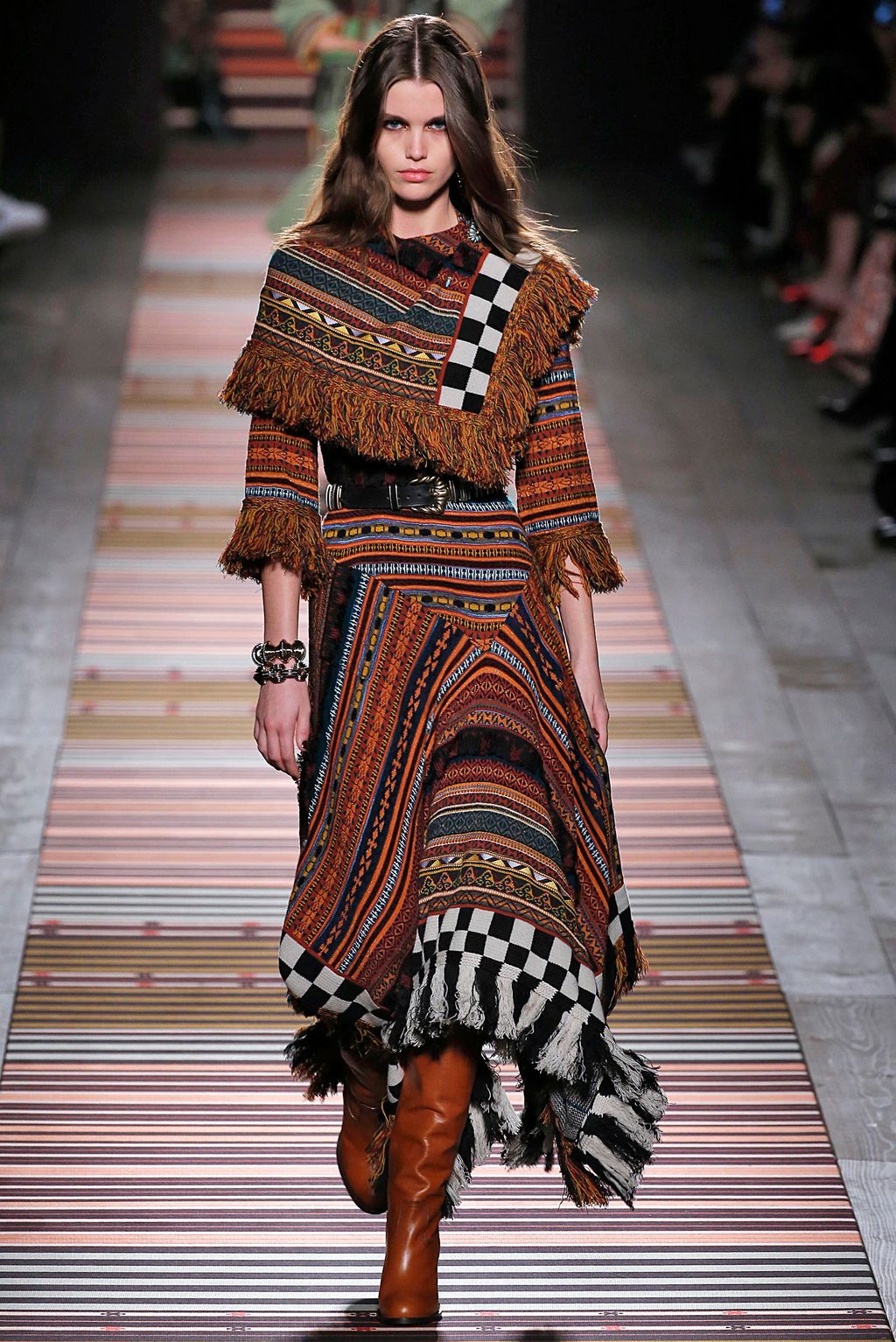 Fashion Week Milan Fall/Winter 2018 look 3 from the Etro collection womenswear