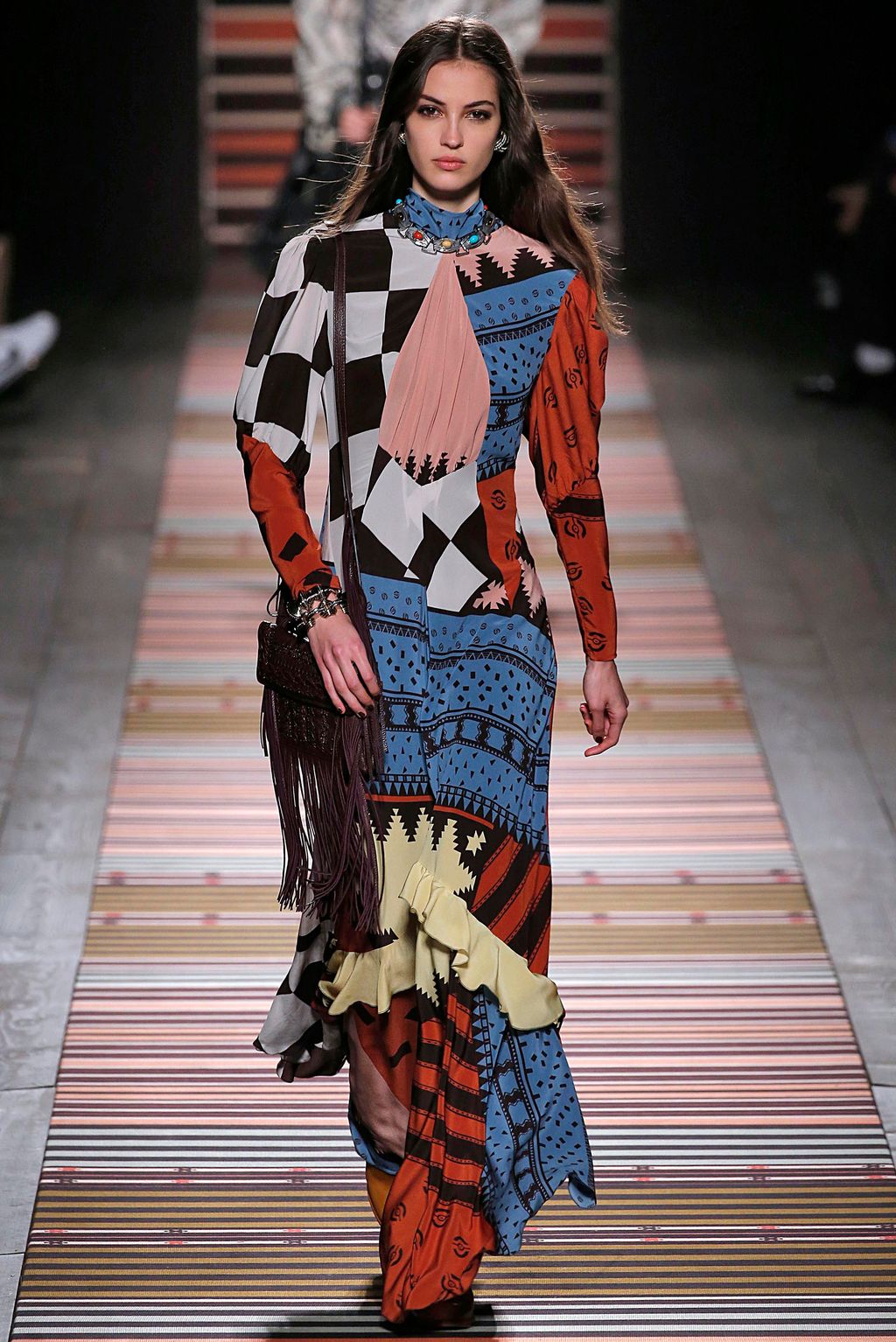 Fashion Week Milan Fall/Winter 2018 look 21 from the Etro collection womenswear