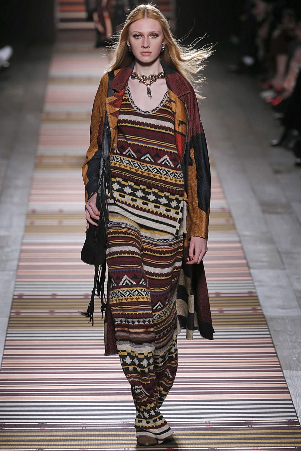 Fashion Week Milan Fall/Winter 2018 look 37 from the Etro collection womenswear