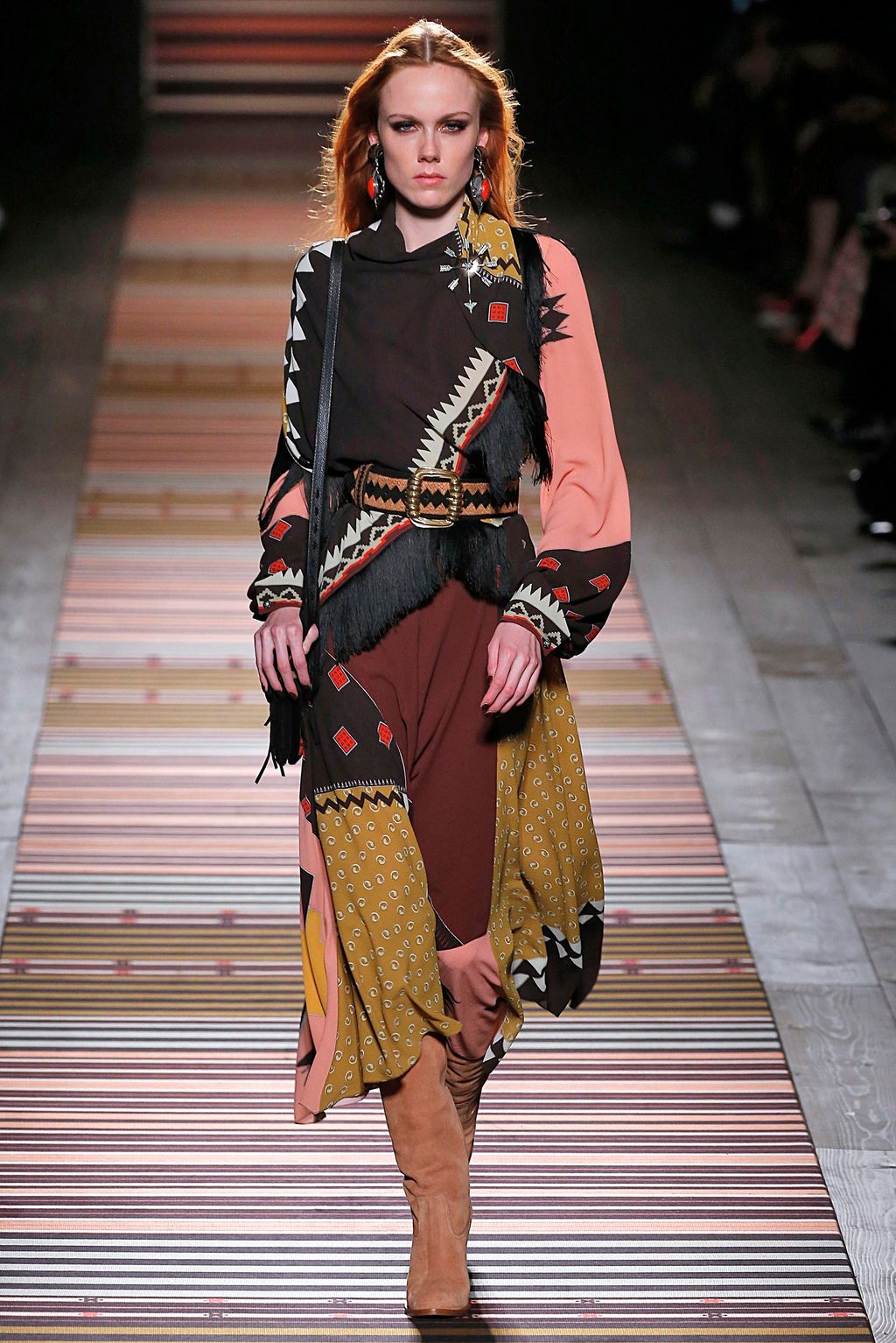 Fashion Week Milan Fall/Winter 2018 look 50 from the Etro collection 女装