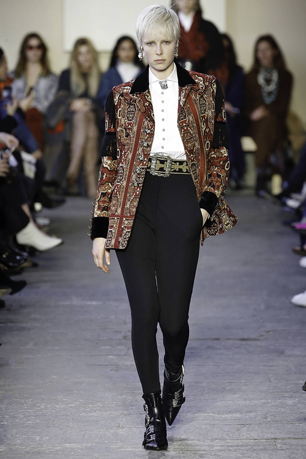 Fashion Week Milan Fall/Winter 2019 look 1 from the Etro collection womenswear