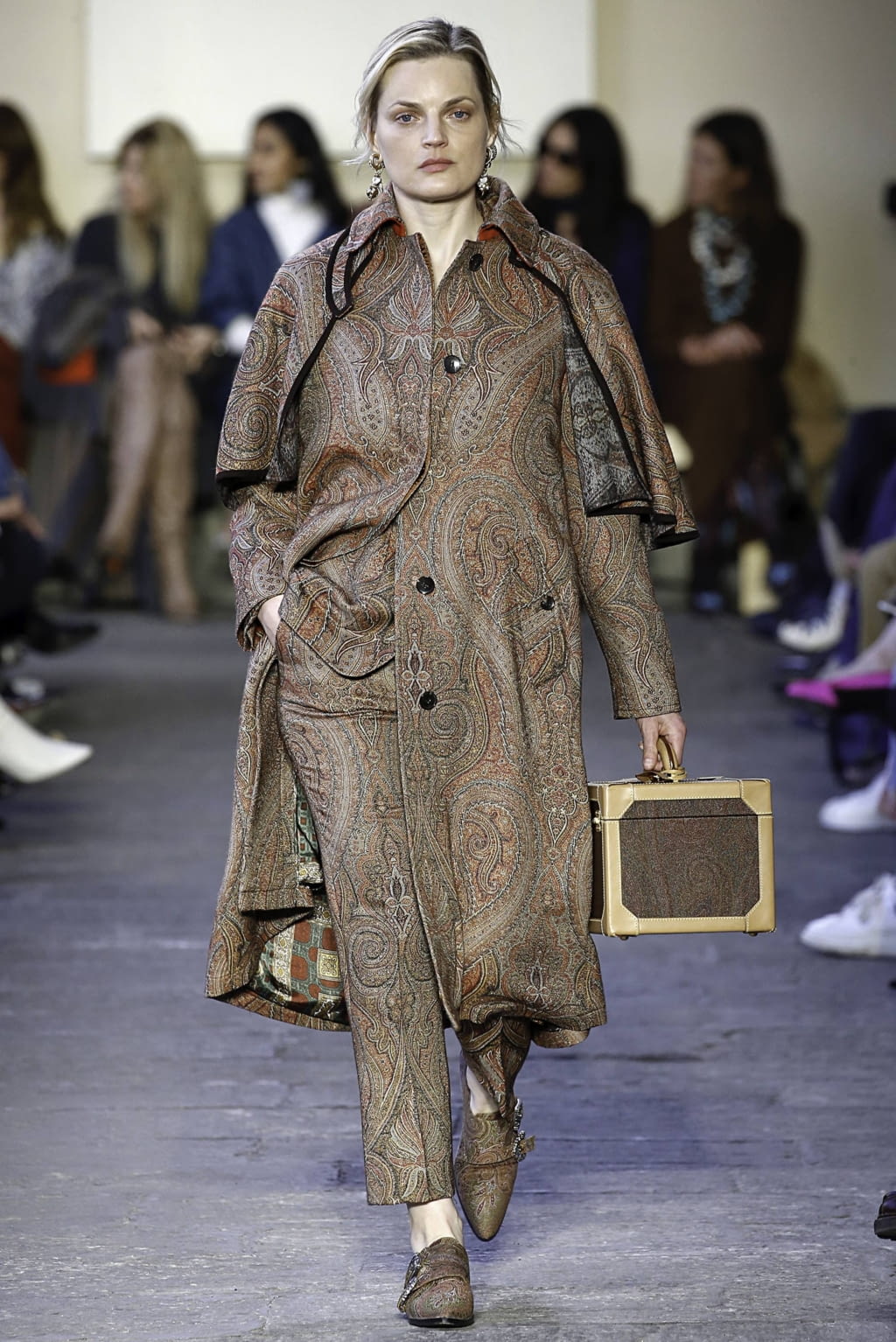 Fashion Week Milan Fall/Winter 2019 look 10 from the Etro collection womenswear