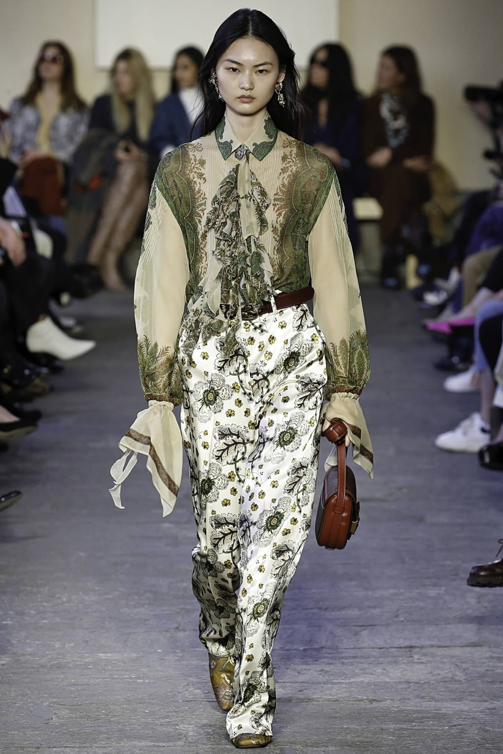 Fashion Week Milan Fall/Winter 2019 look 30 from the Etro collection 女装