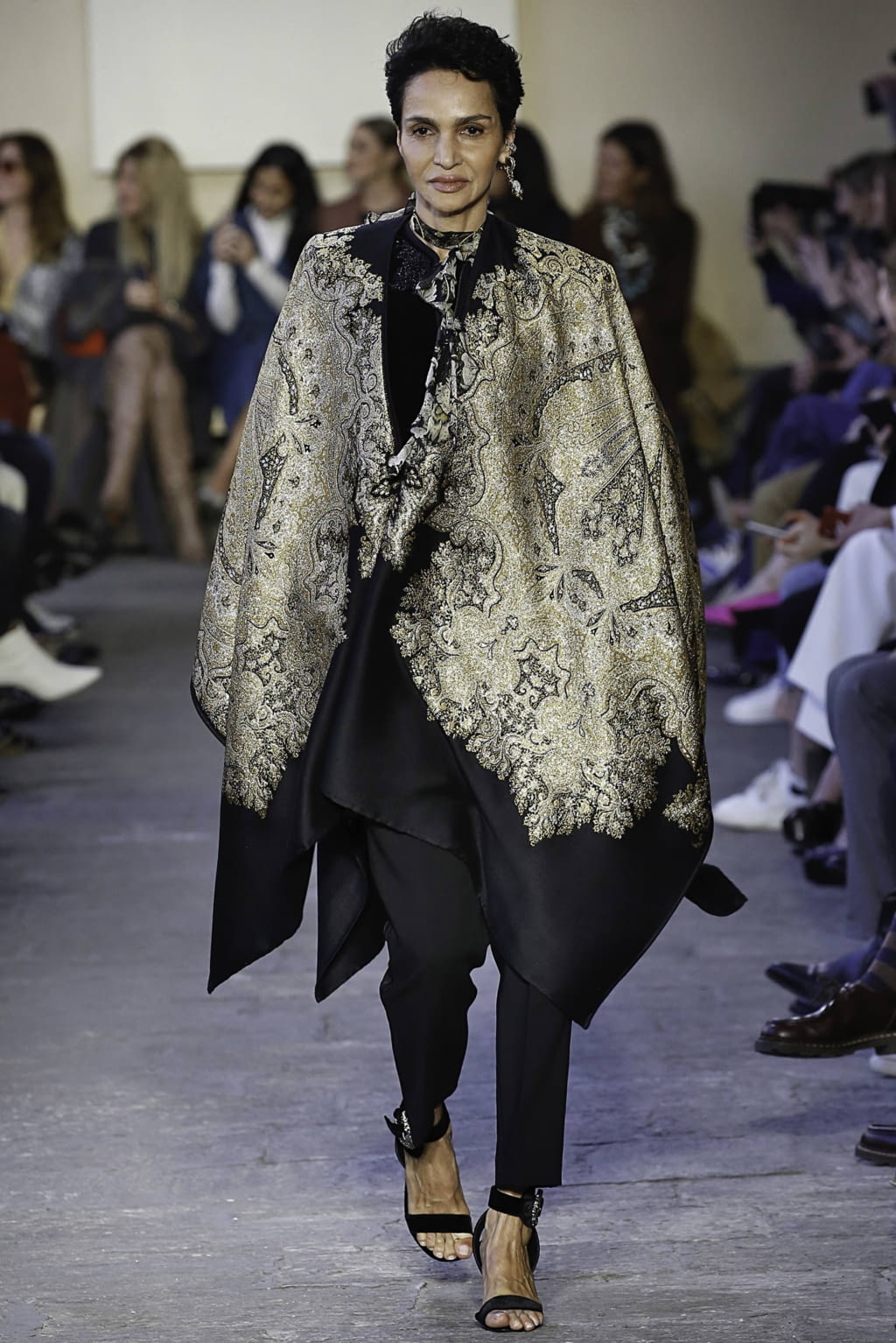 Fashion Week Milan Fall/Winter 2019 look 41 from the Etro collection womenswear