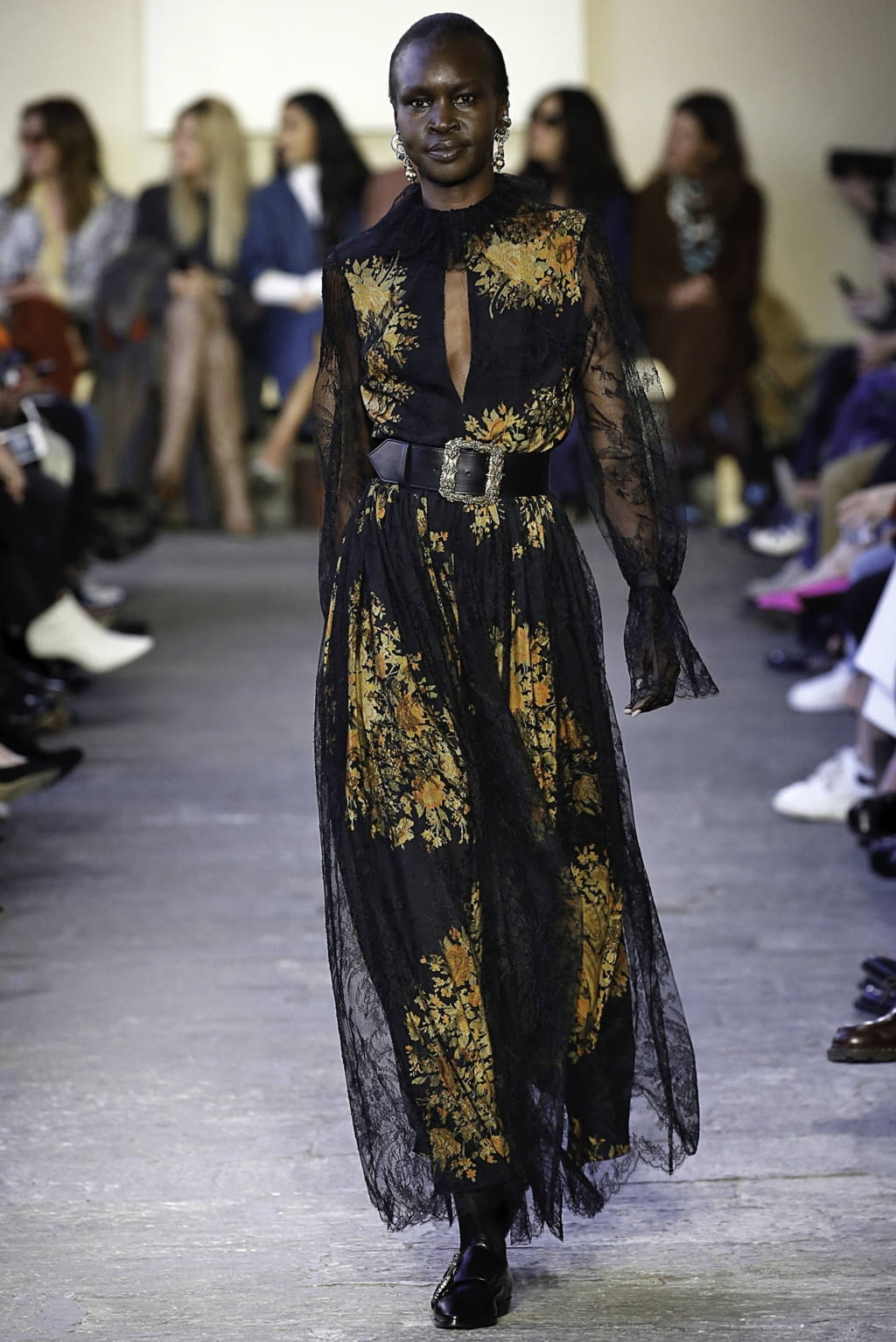 Fashion Week Milan Fall/Winter 2019 look 42 from the Etro collection womenswear