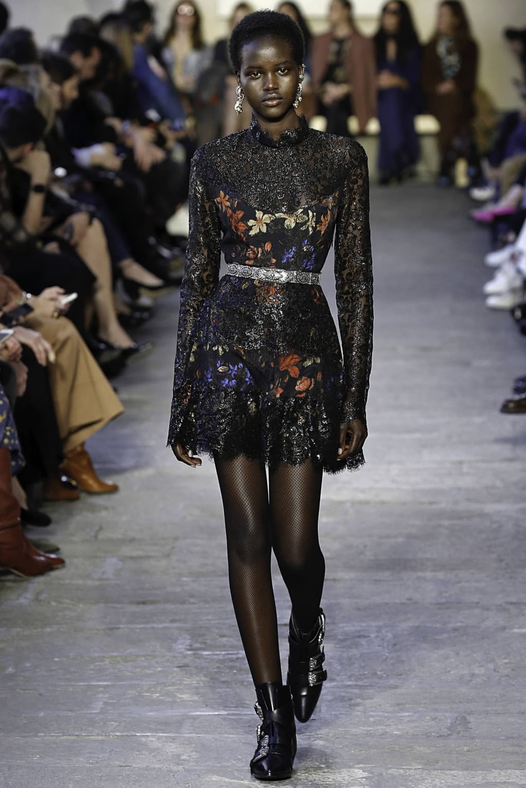 Fashion Week Milan Fall/Winter 2019 look 44 from the Etro collection womenswear