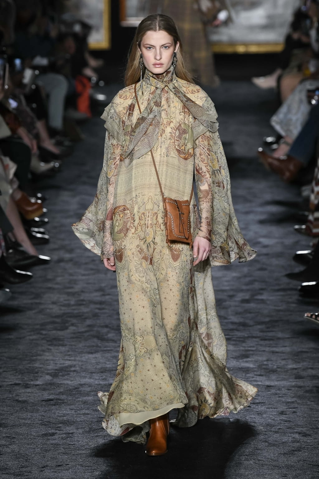 Fashion Week Milan Fall/Winter 2020 look 11 from the Etro collection womenswear