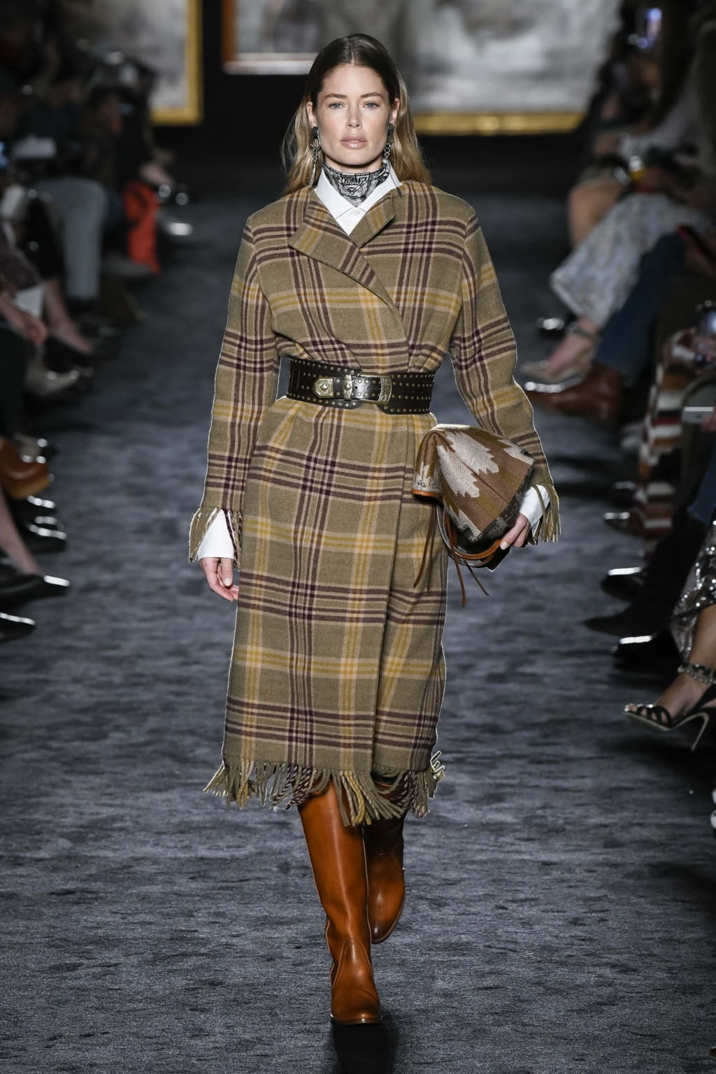 Fashion Week Milan Fall/Winter 2020 look 8 from the Etro collection 女装