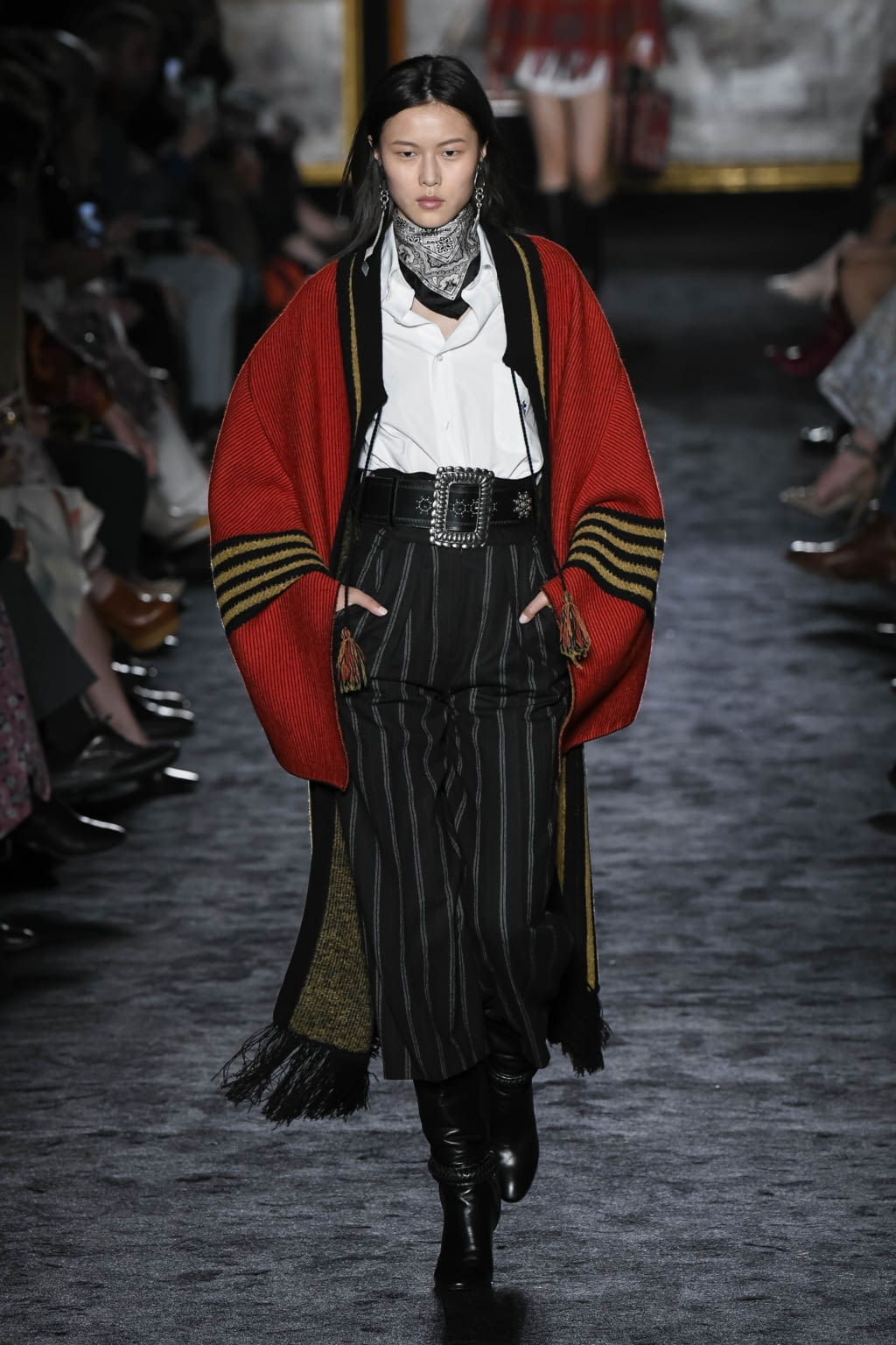 Fashion Week Milan Fall/Winter 2020 look 19 from the Etro collection 女装
